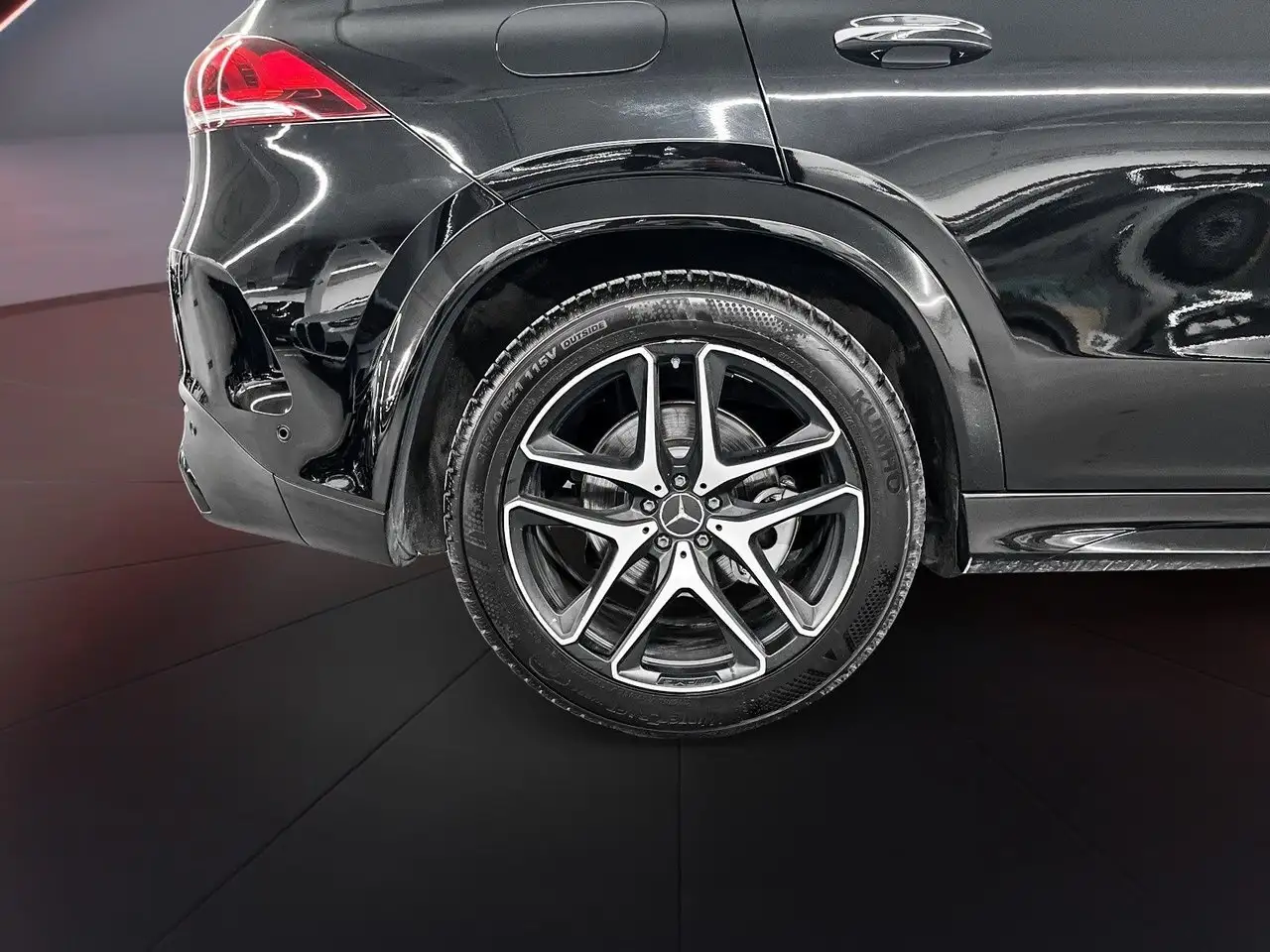 Mercedes-Benz GLE снимка Mercedes-Benz GLE