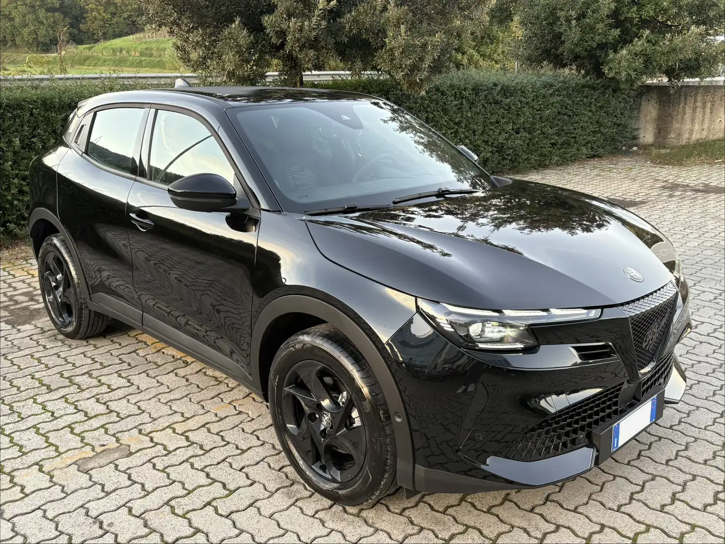 Alfa Romeo Junior Junior 1.2 ibrida 145cv edct6 *NUOVO* Nero - 2