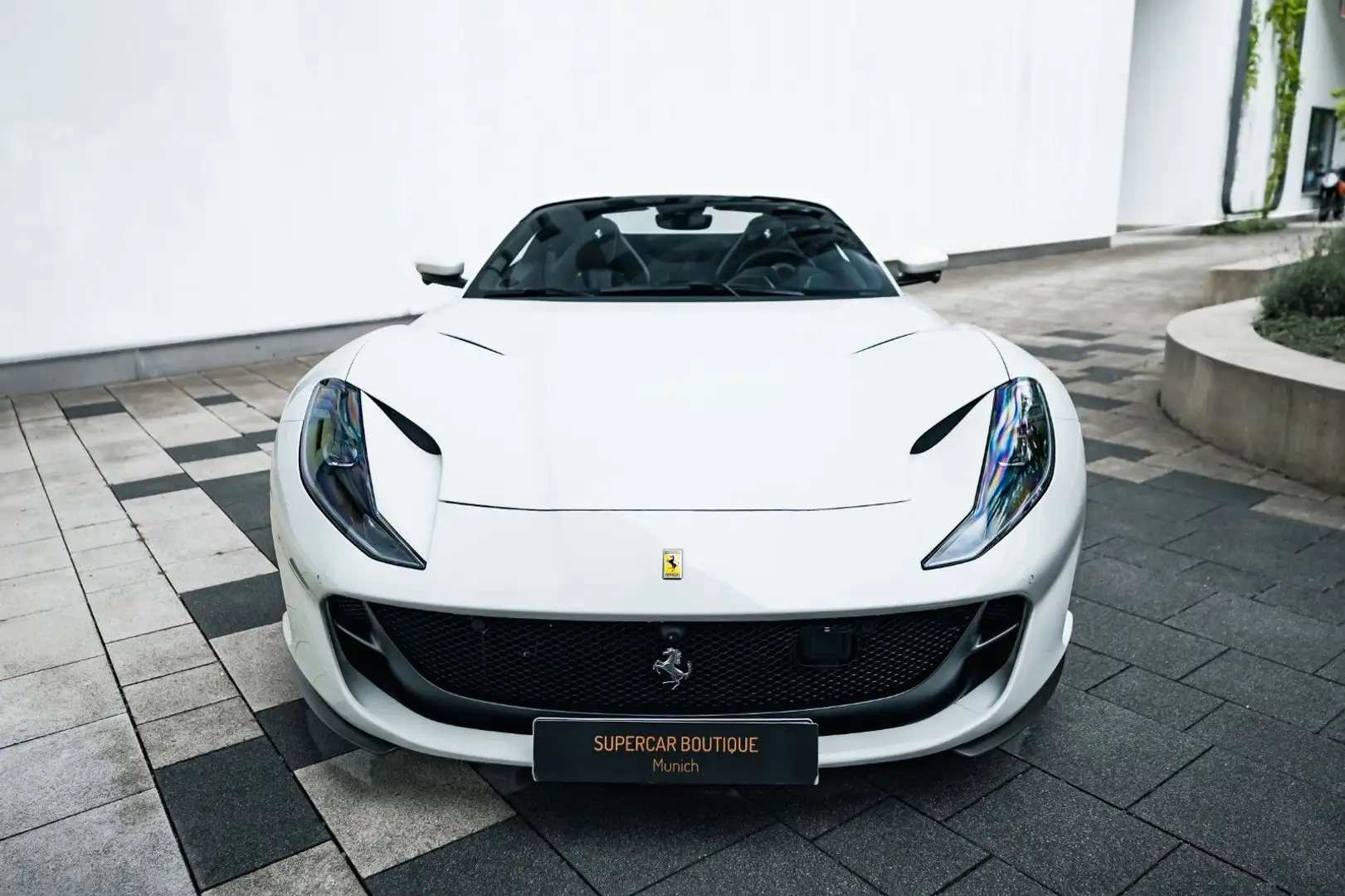 Ferrari 812 GTS//SUSP.-LIFTER//TITAN-EXHAUST//SURROUND V Weiß - 2