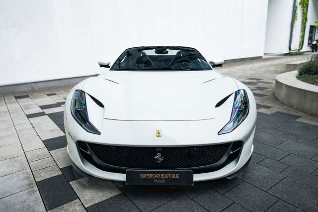 Ferrari 812 GTS//SUSP.-LIFTER//TITAN-EXHAUST//SURROUND V