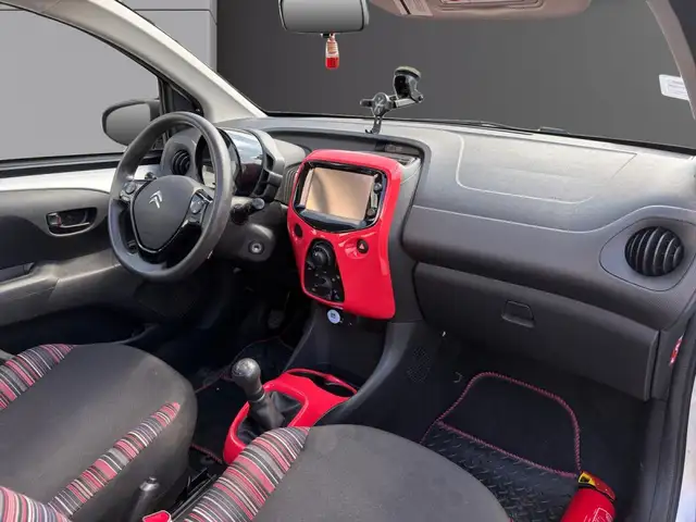 Citroen C1 view 9