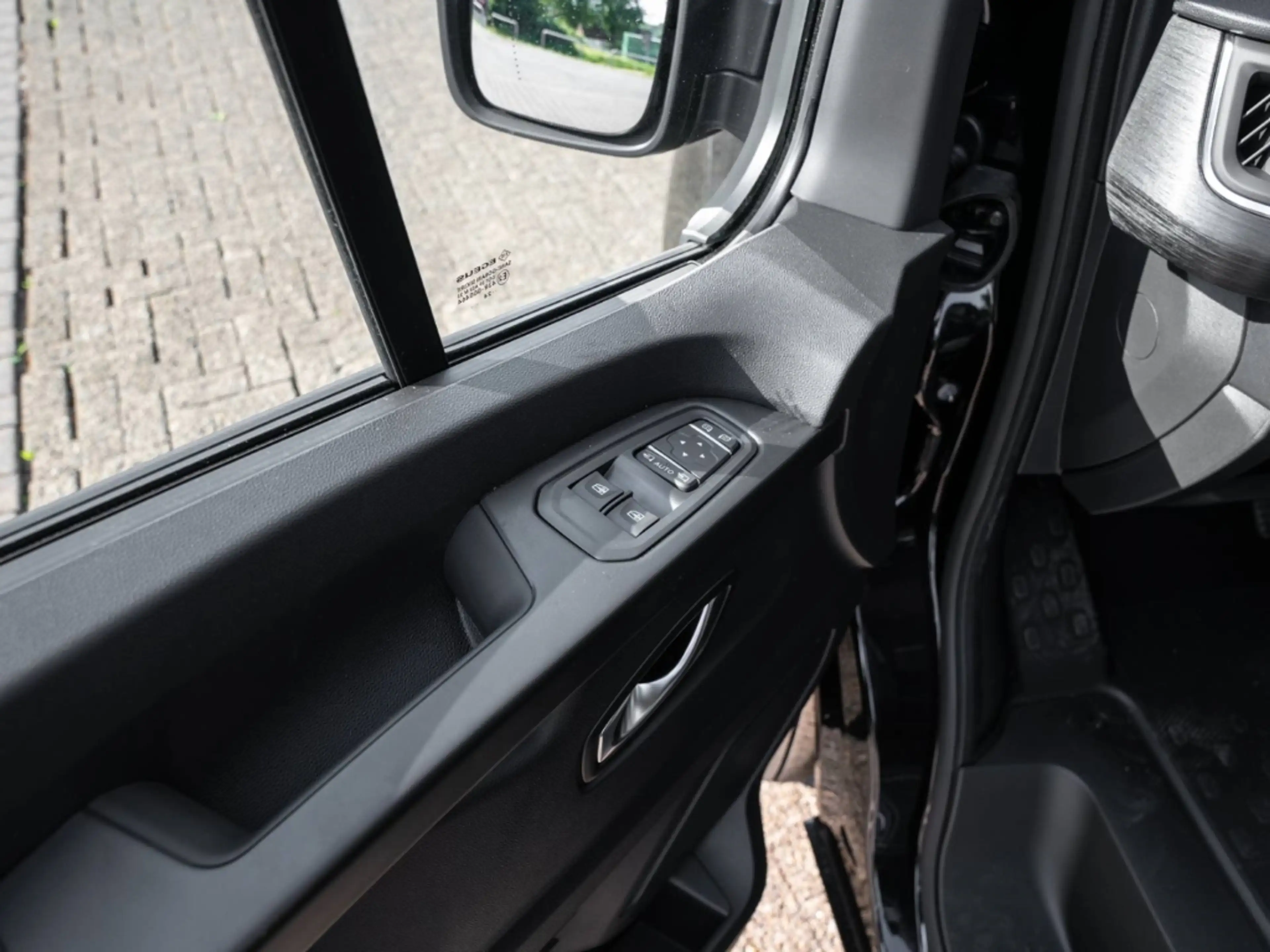 Nissan Primastar Kombi Tekna 8 Sitzer Automatik Rückfahrkamera AHK — photo 13