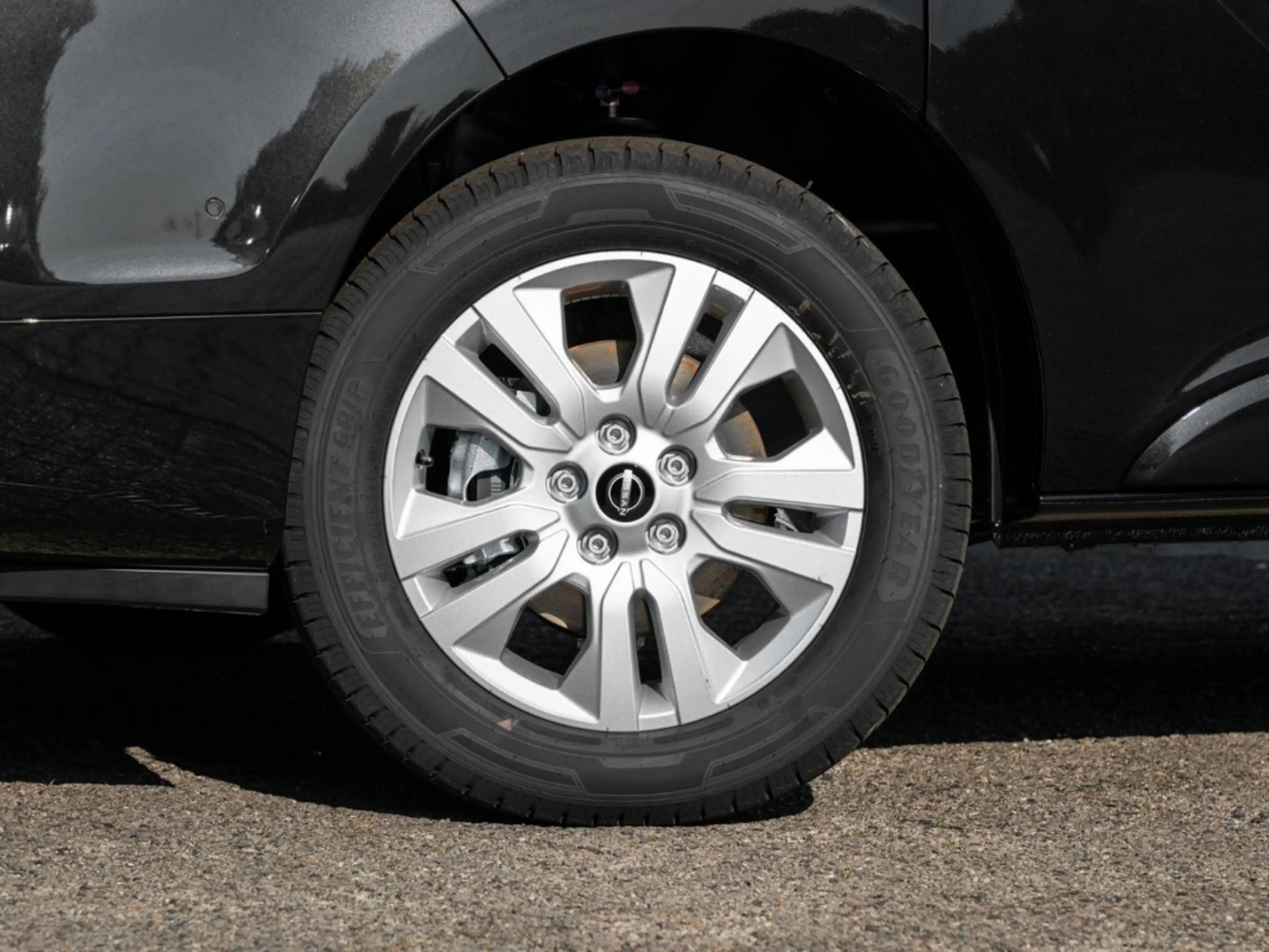 Nissan Primastar Kombi Tekna 8 Sitzer Automatik Rückfahrkamera AHK — photo 5