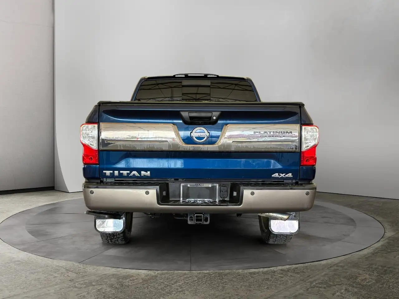 Nissan Titan снимка Nissan Titan