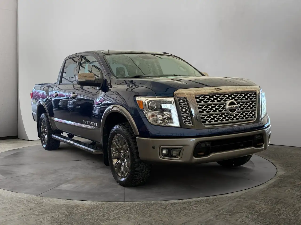 Nissan Titan снимка Nissan Titan