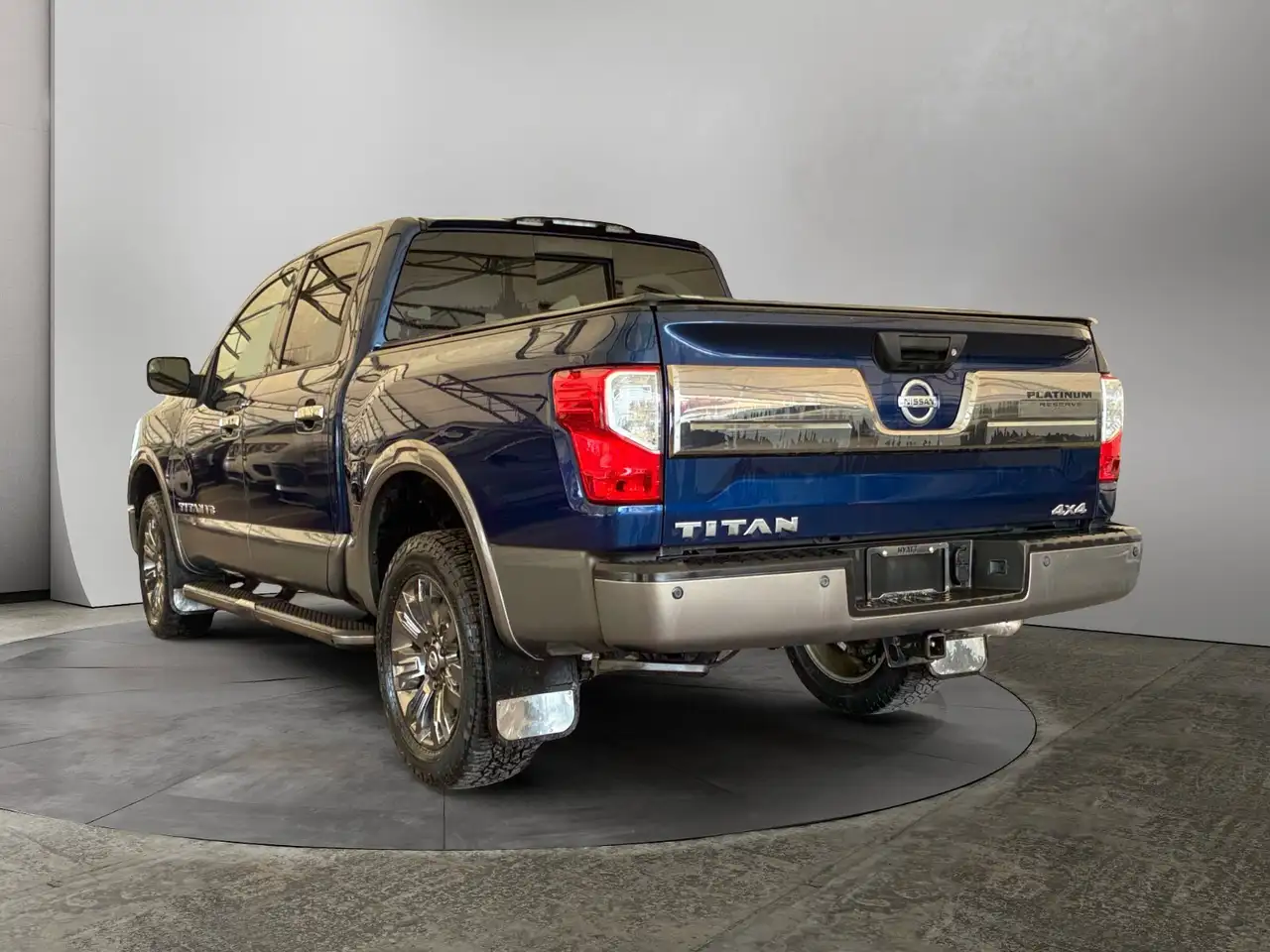 Nissan Titan снимка Nissan Titan