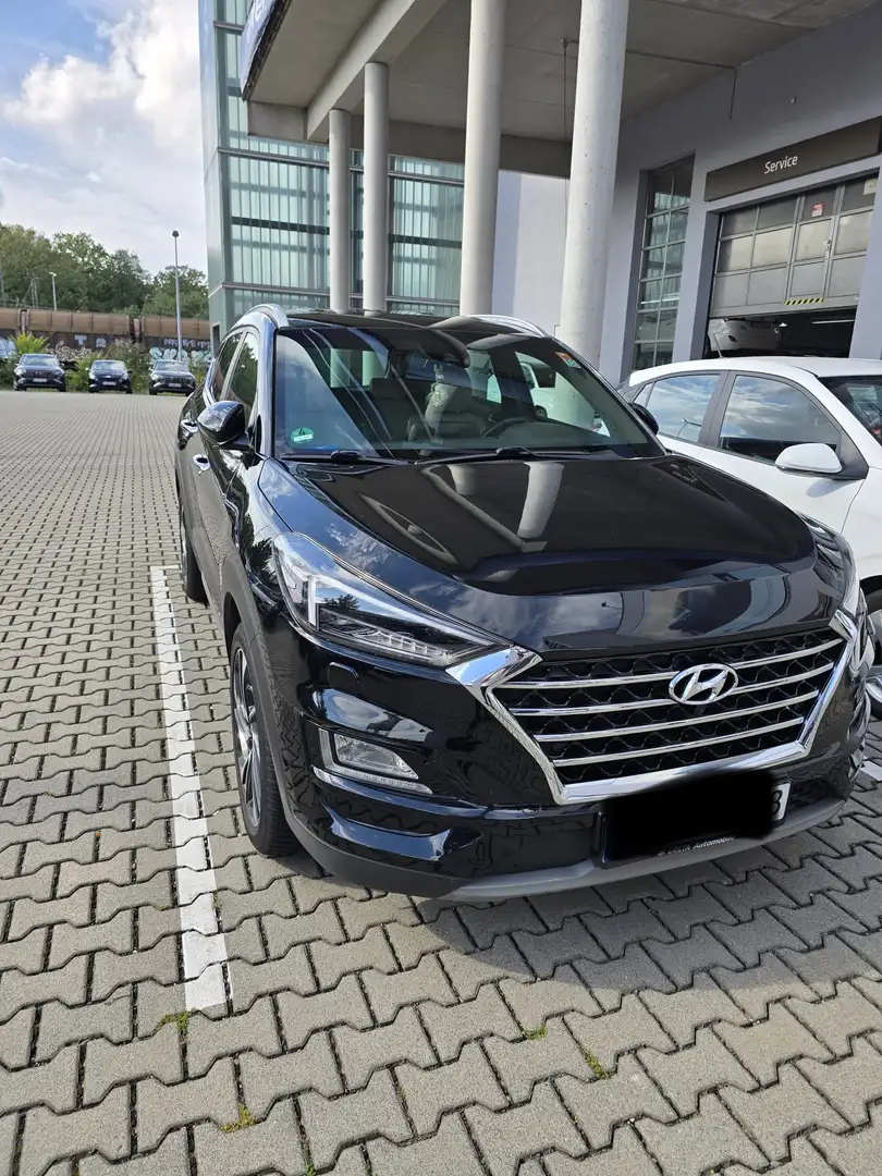 Hyundai TUCSON Premium 2WD Schwarz - 1