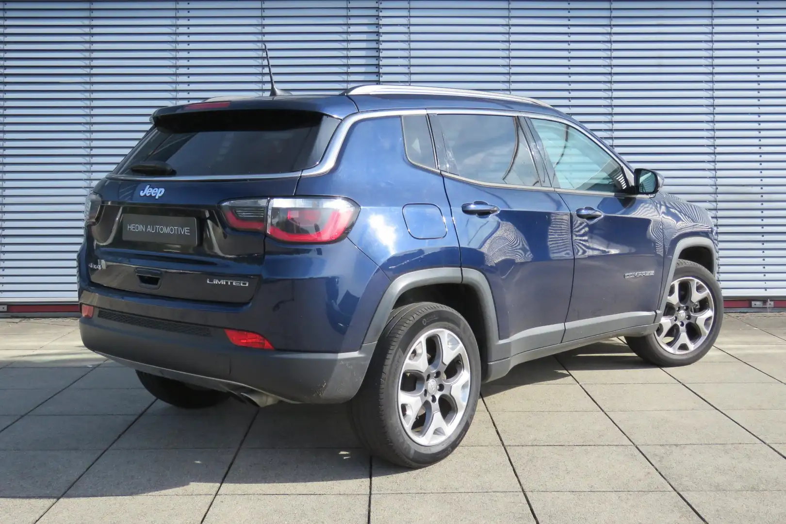 Jeep Compass 1.4 MultiAir Opening Edition 4x4 | Stoer, stijlvol Blauw - 2