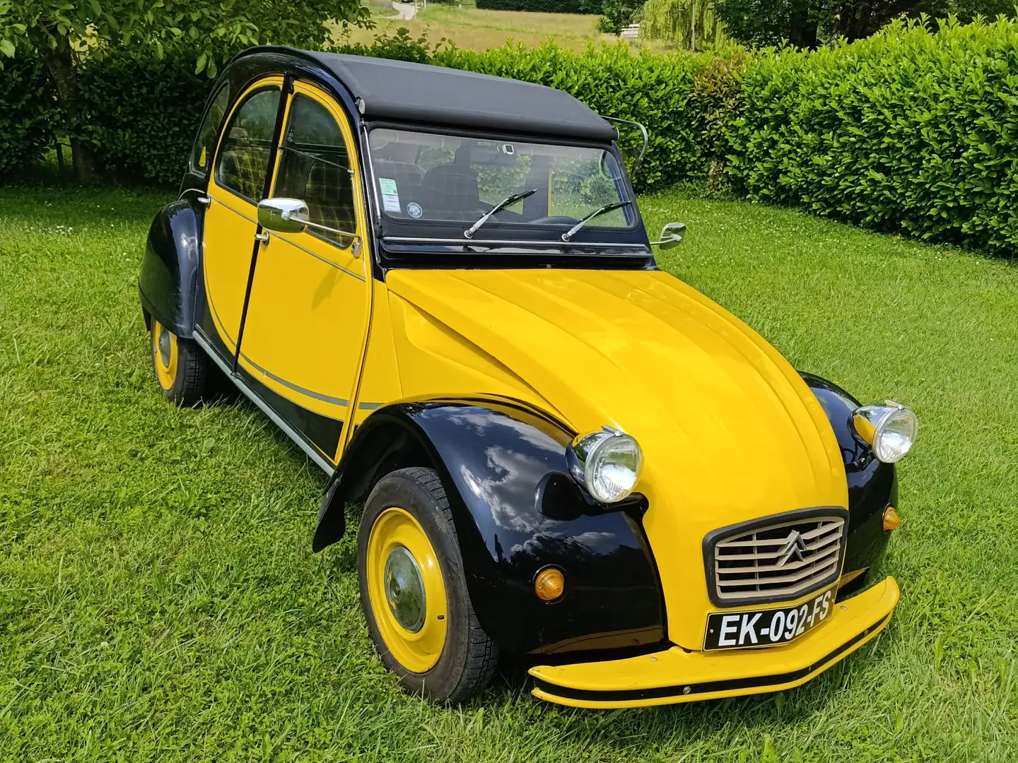 Citroen 2CV 2 CV 6 Charleston Jaune - 1