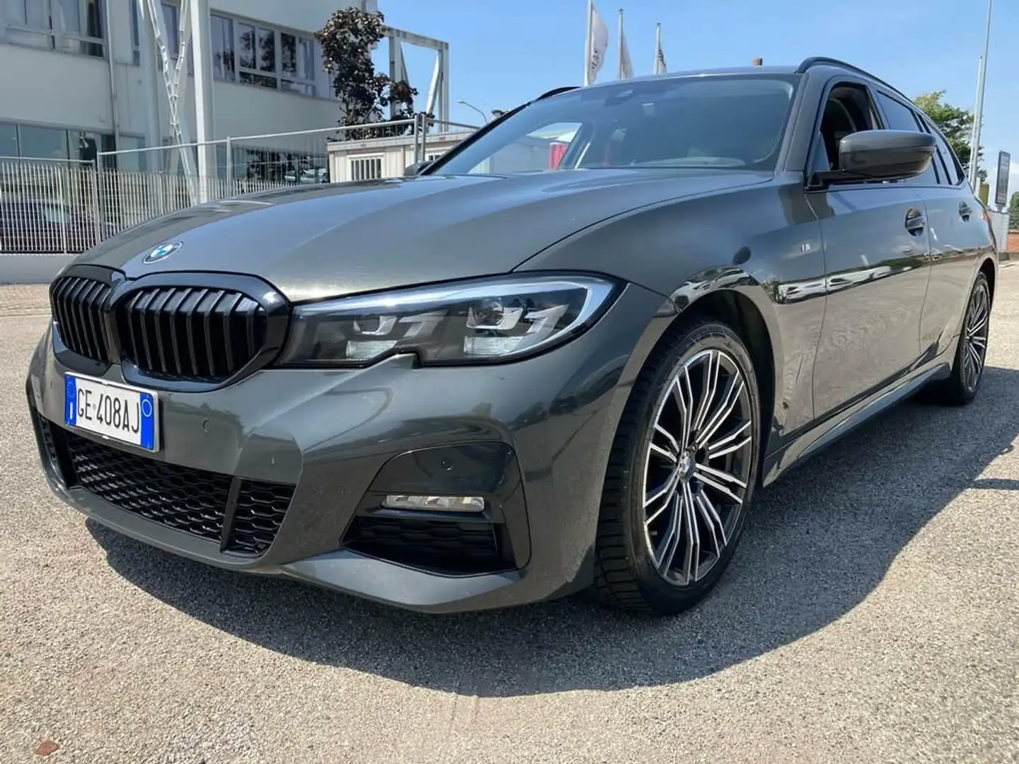 BMW 320 d Touring mhev 48V xdrive Msport auto Grigio - 1