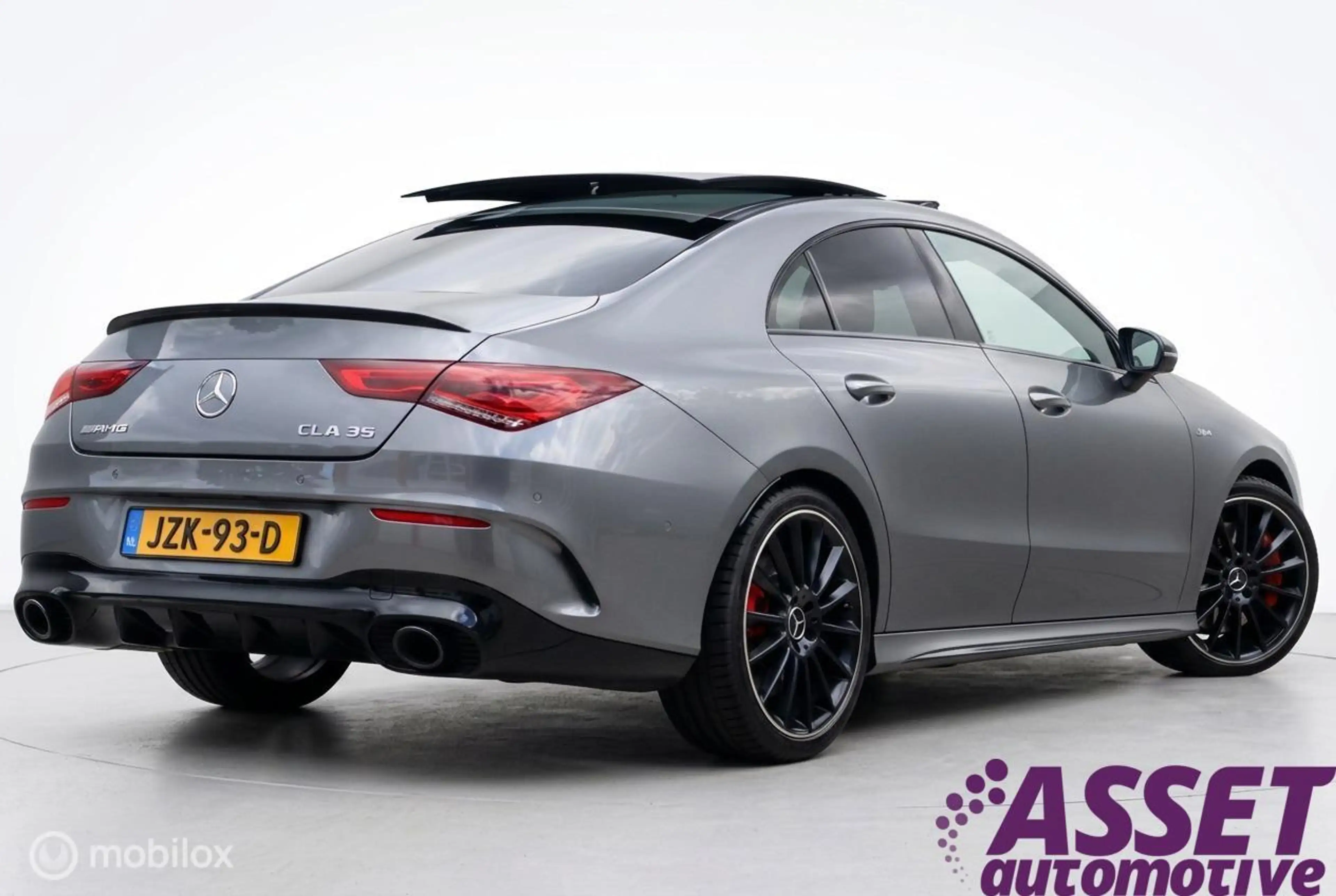 Mercedes-Benz CLA 35 AMG 4MATIC Advantage — photo 2