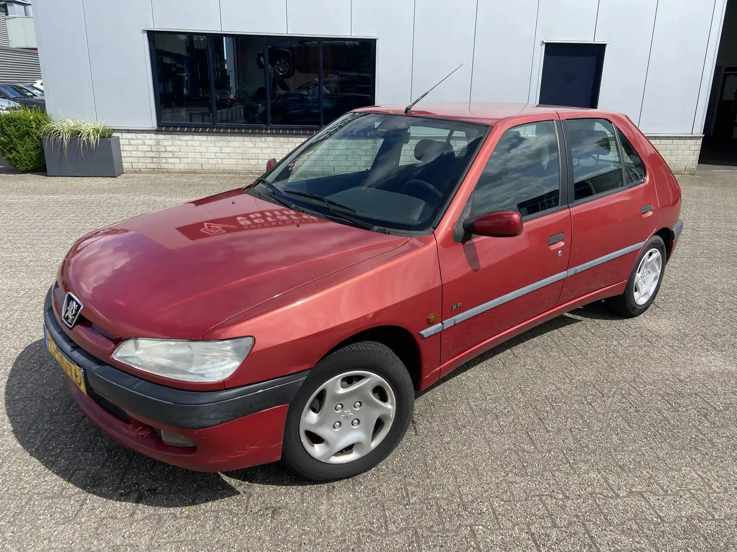 Peugeot 306 1.4 XT TREKHAAK Rouge - 2