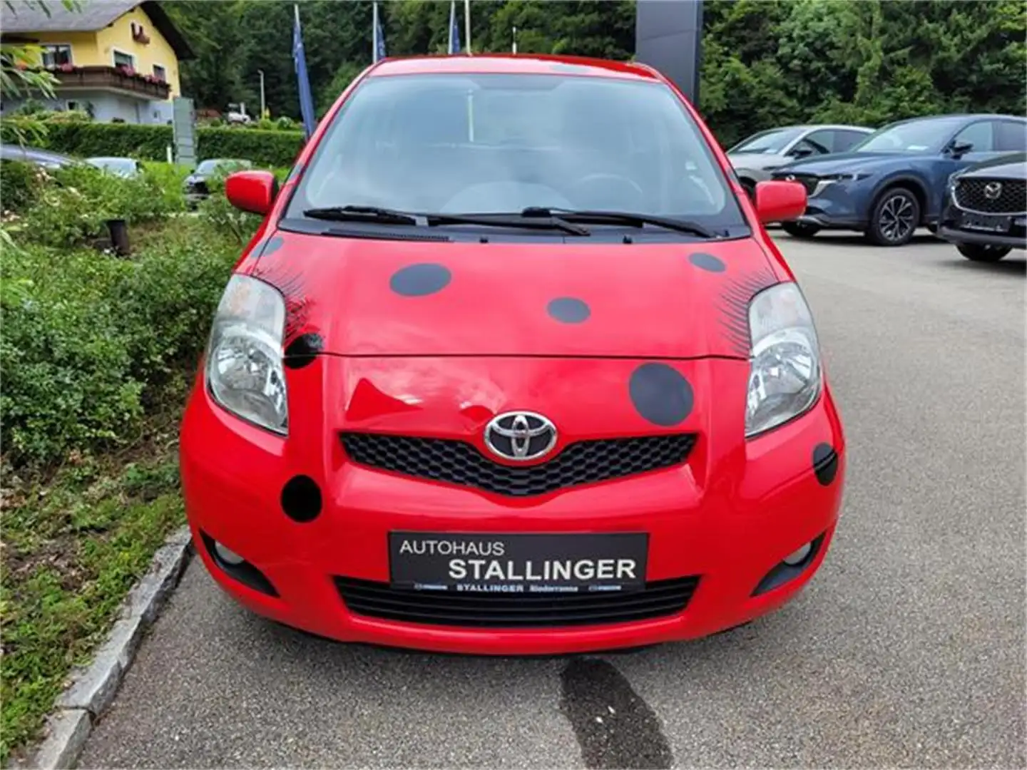 Toyota Yaris 1,33 Dual-VVT-i Sol Plus Rood - 2