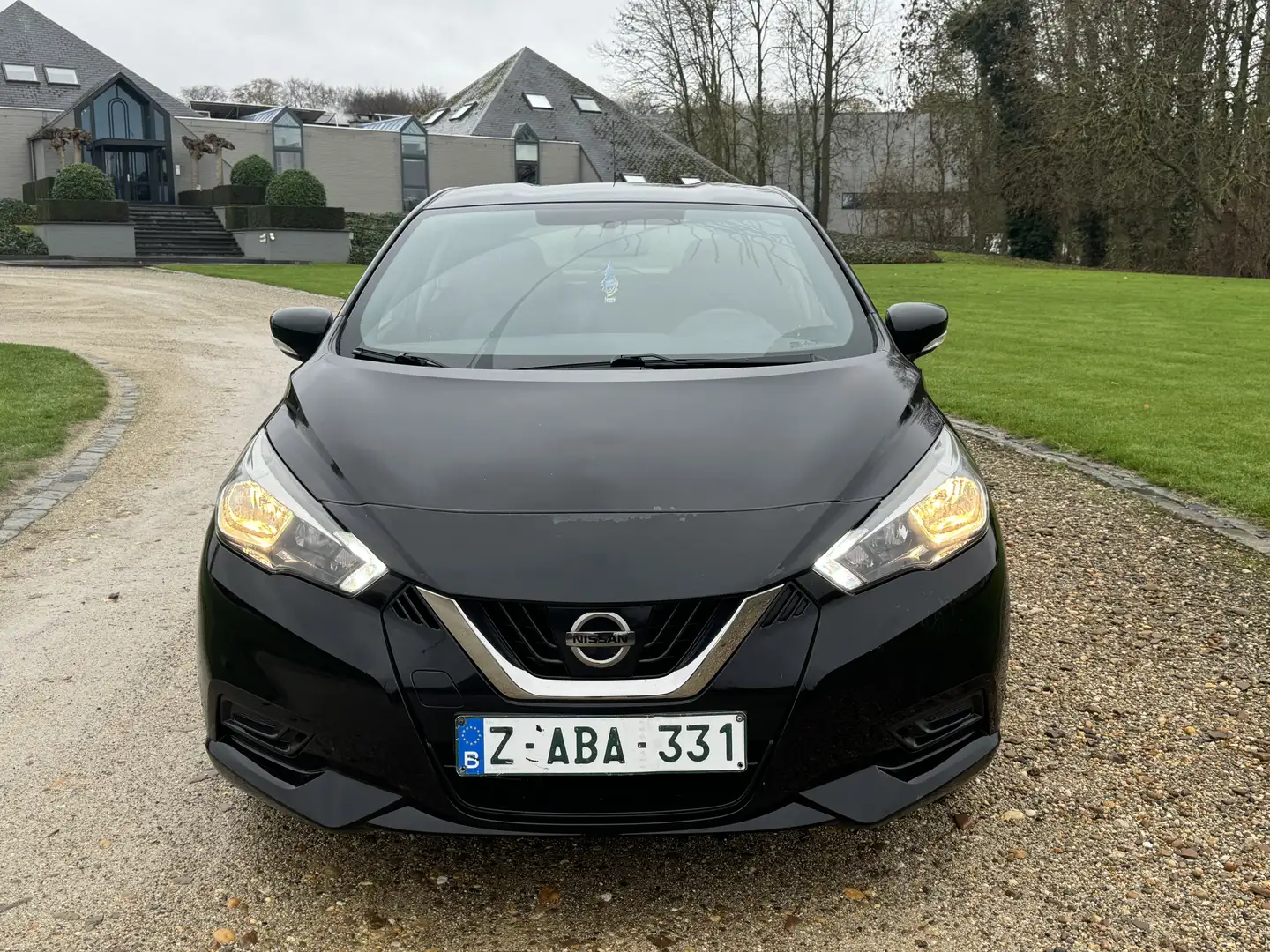 Nissan Micra 1.0 -Business Edition - gps - airco - Pack éditio Zwart - 2