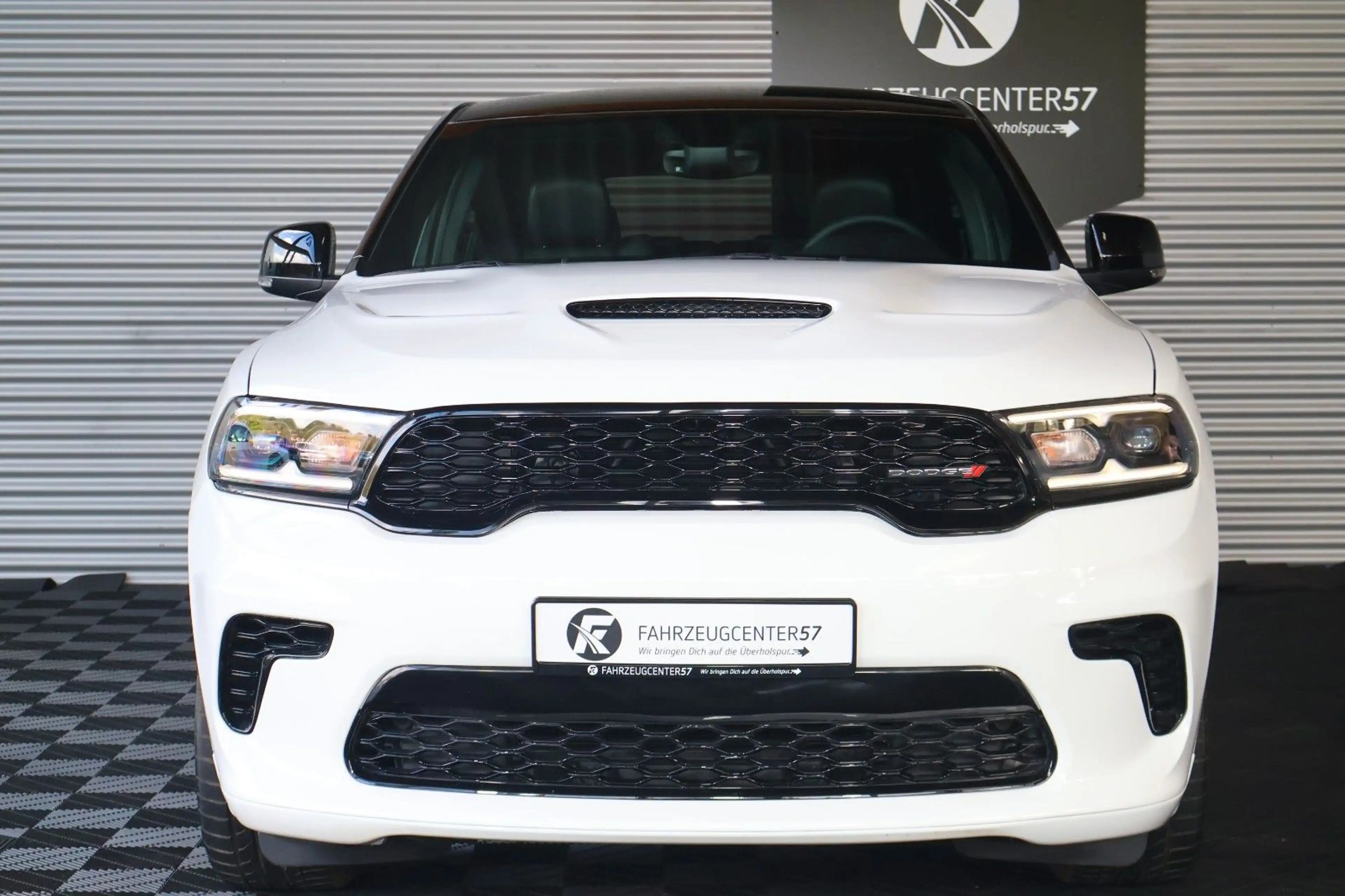 Dodge Durango Pursuit 5.7/CARPLAY/7-SITZER/RFK/LPG — photo 4