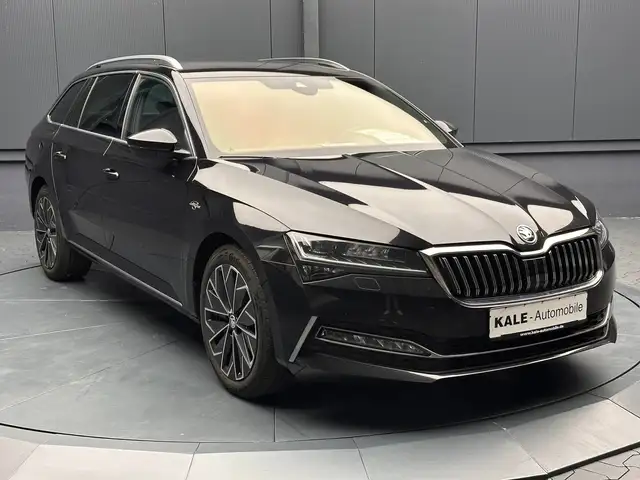 Skoda Superb view 7
