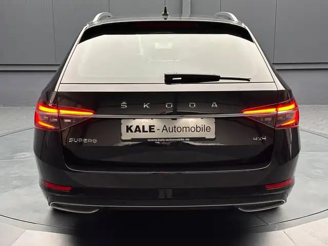 Skoda Superb view 4