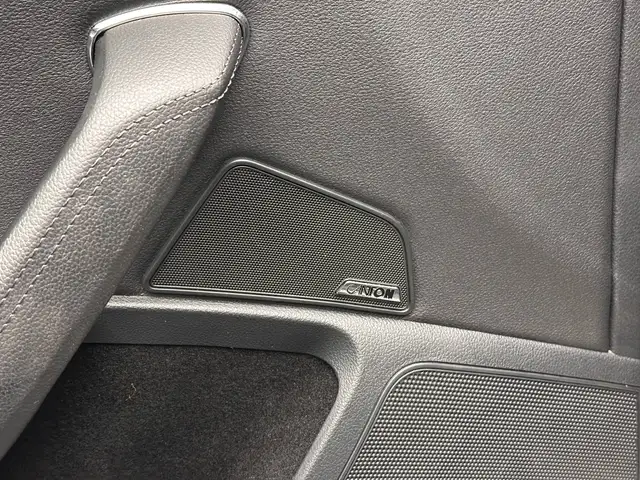 Skoda Superb view 13