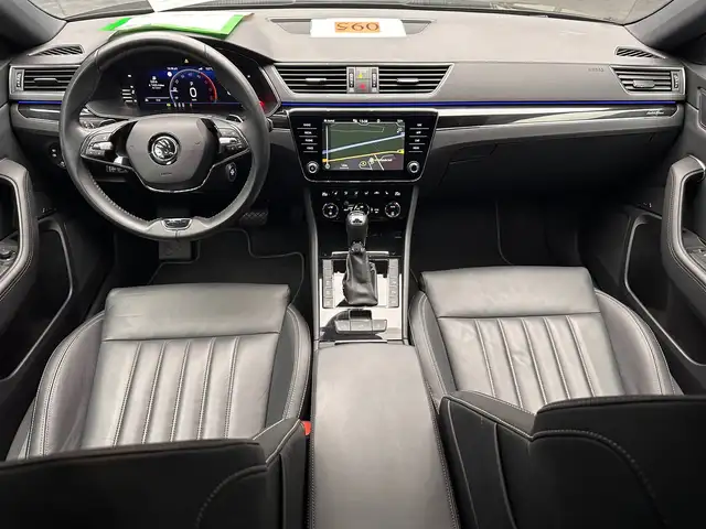 Skoda Superb view 11