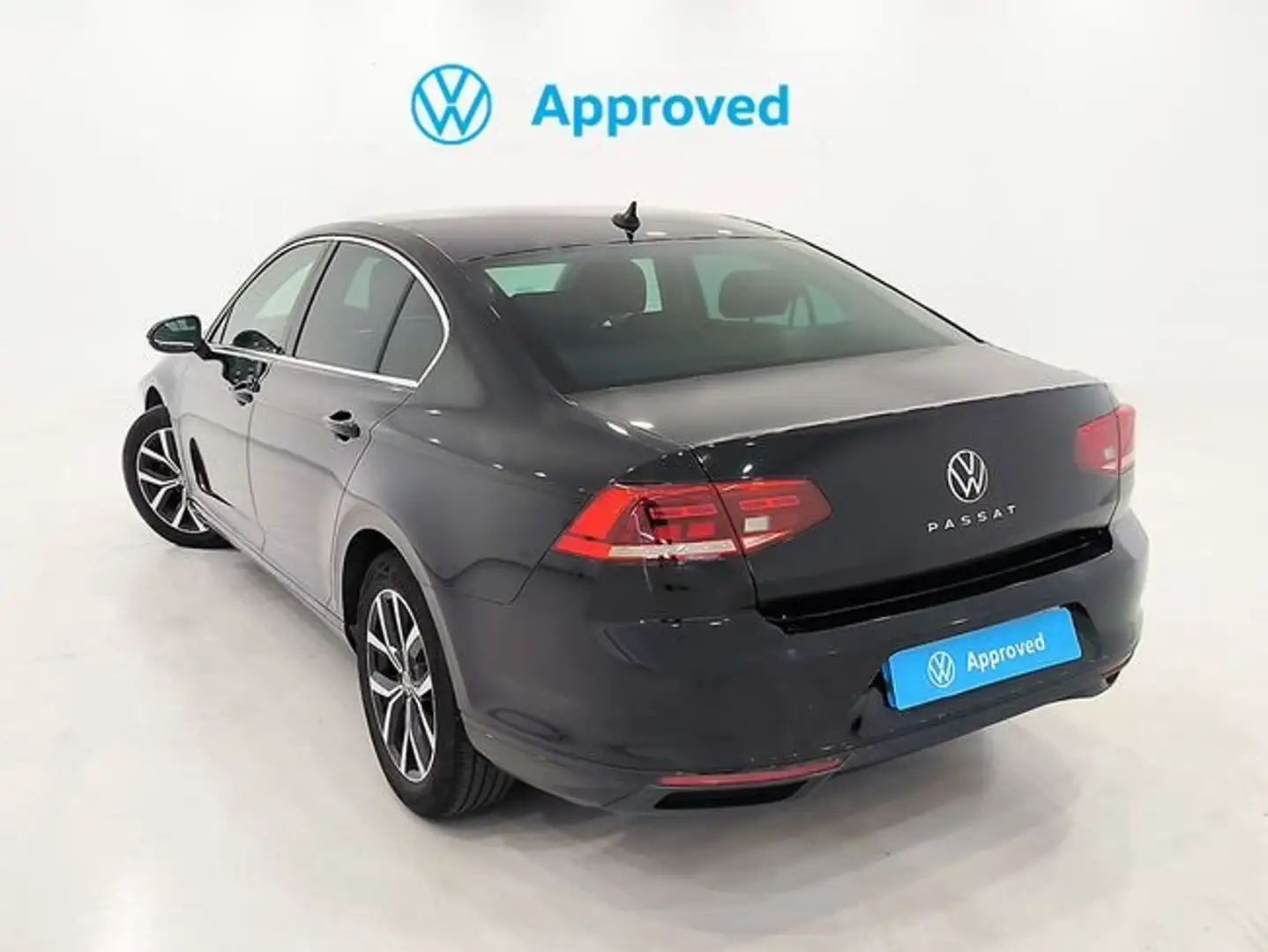Volkswagen Passat 2.0TDI EVO Executive DSG7 90kW Zwart - 2