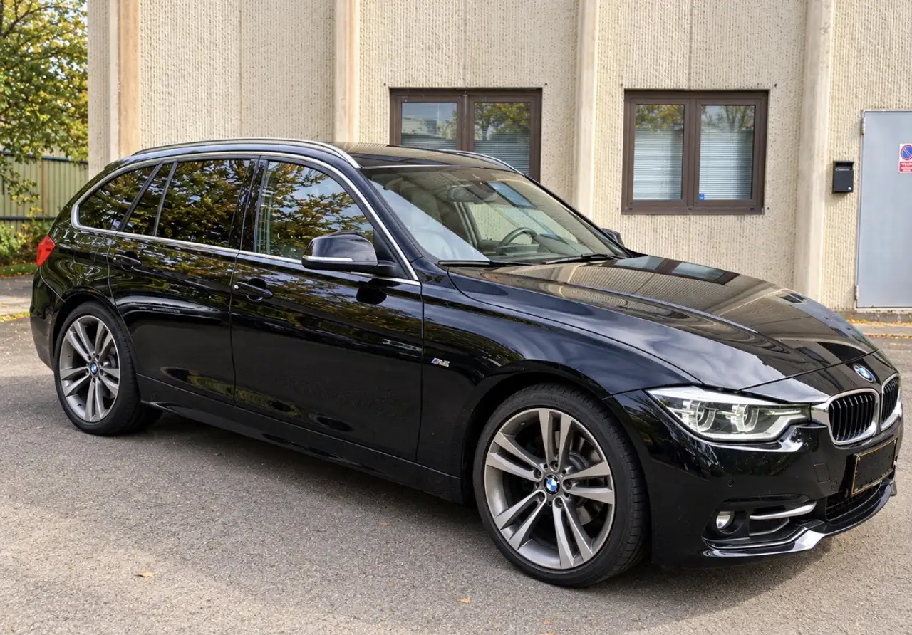 BMW 320