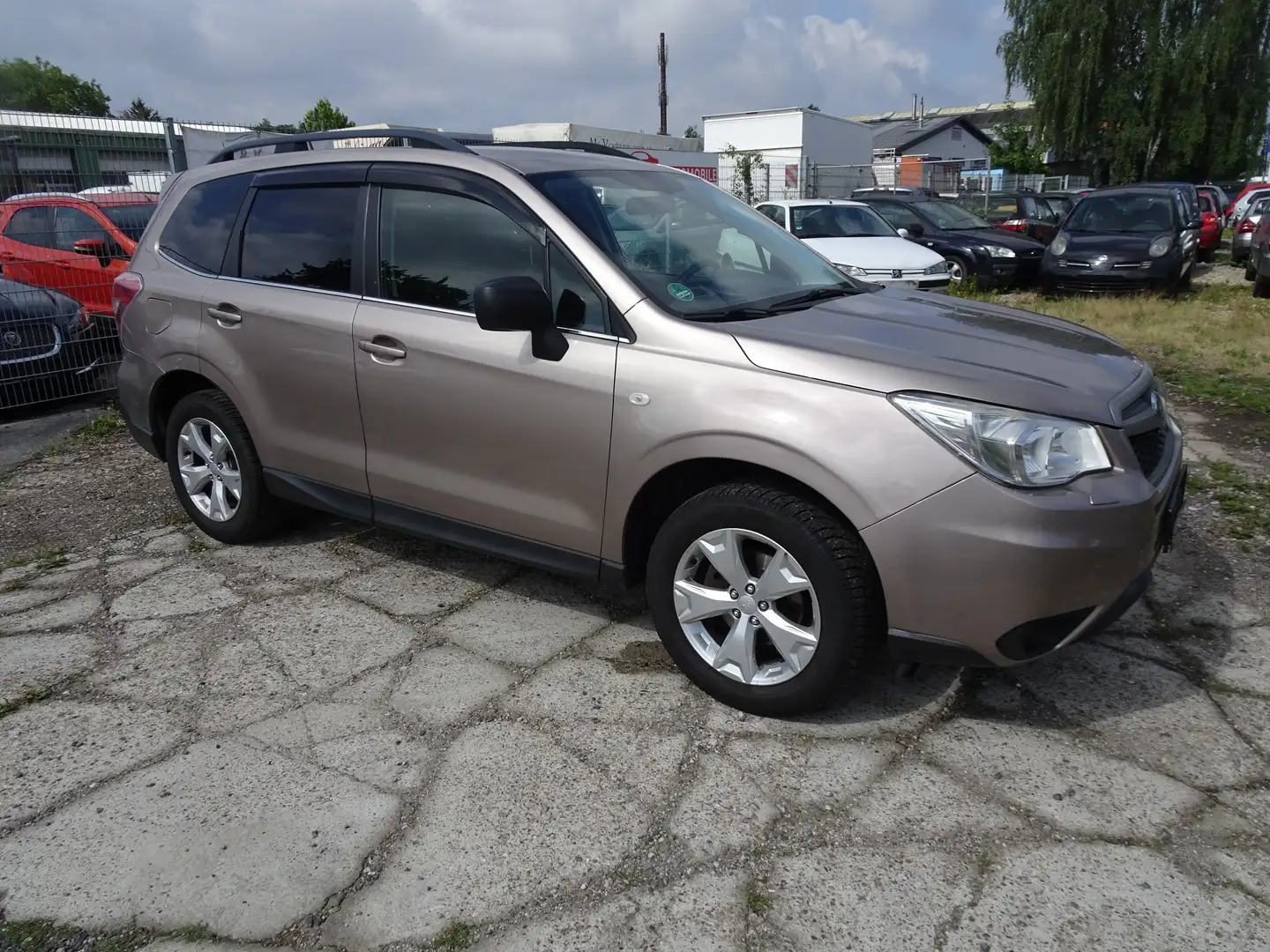 Subaru Forester Active 2.0 d 4x4 klimaautomatik - 2