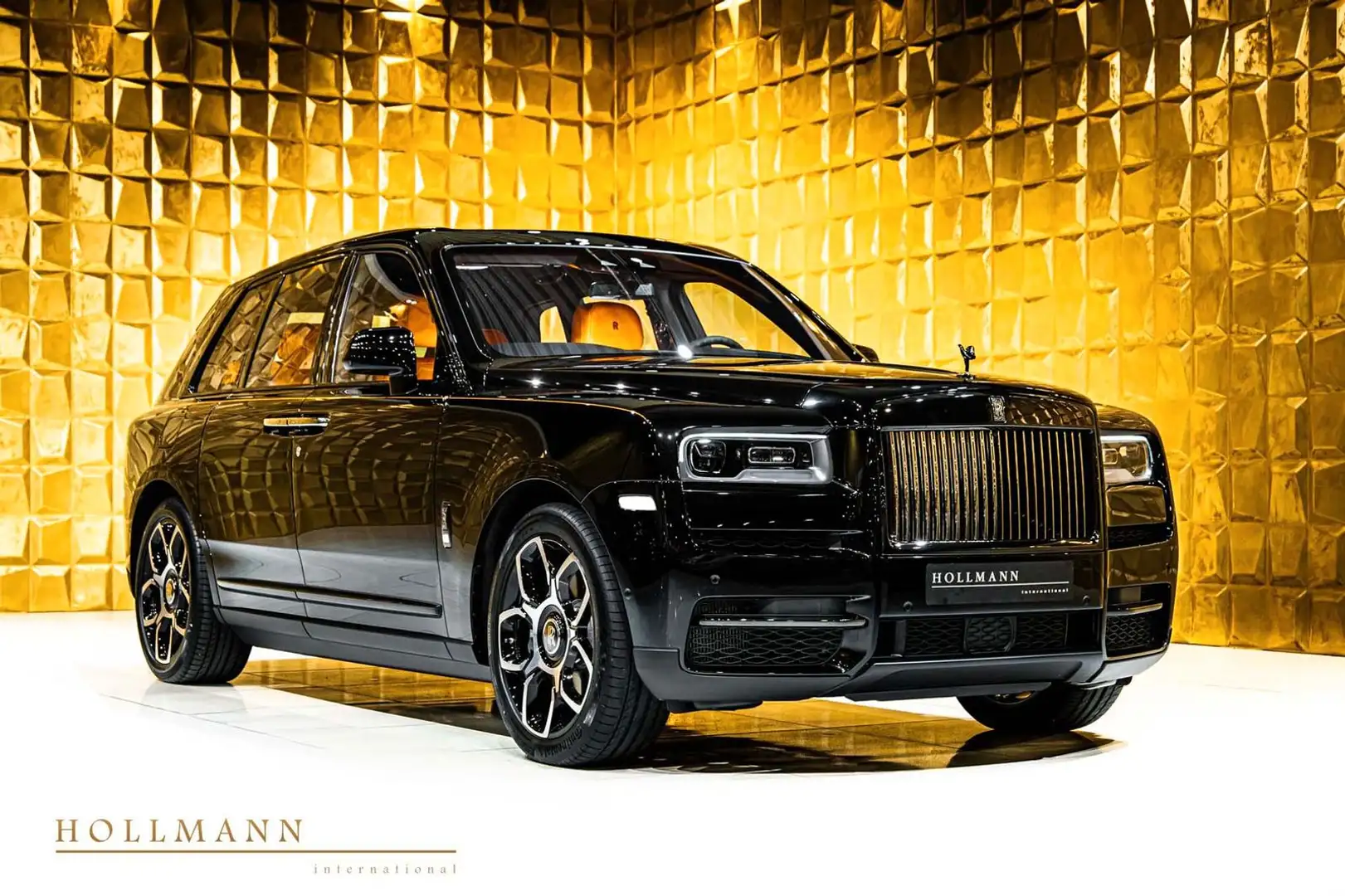 Rolls-Royce Cullinan + BLACK BADGE + 4 SEATER+ STAR SKY Fekete - 1