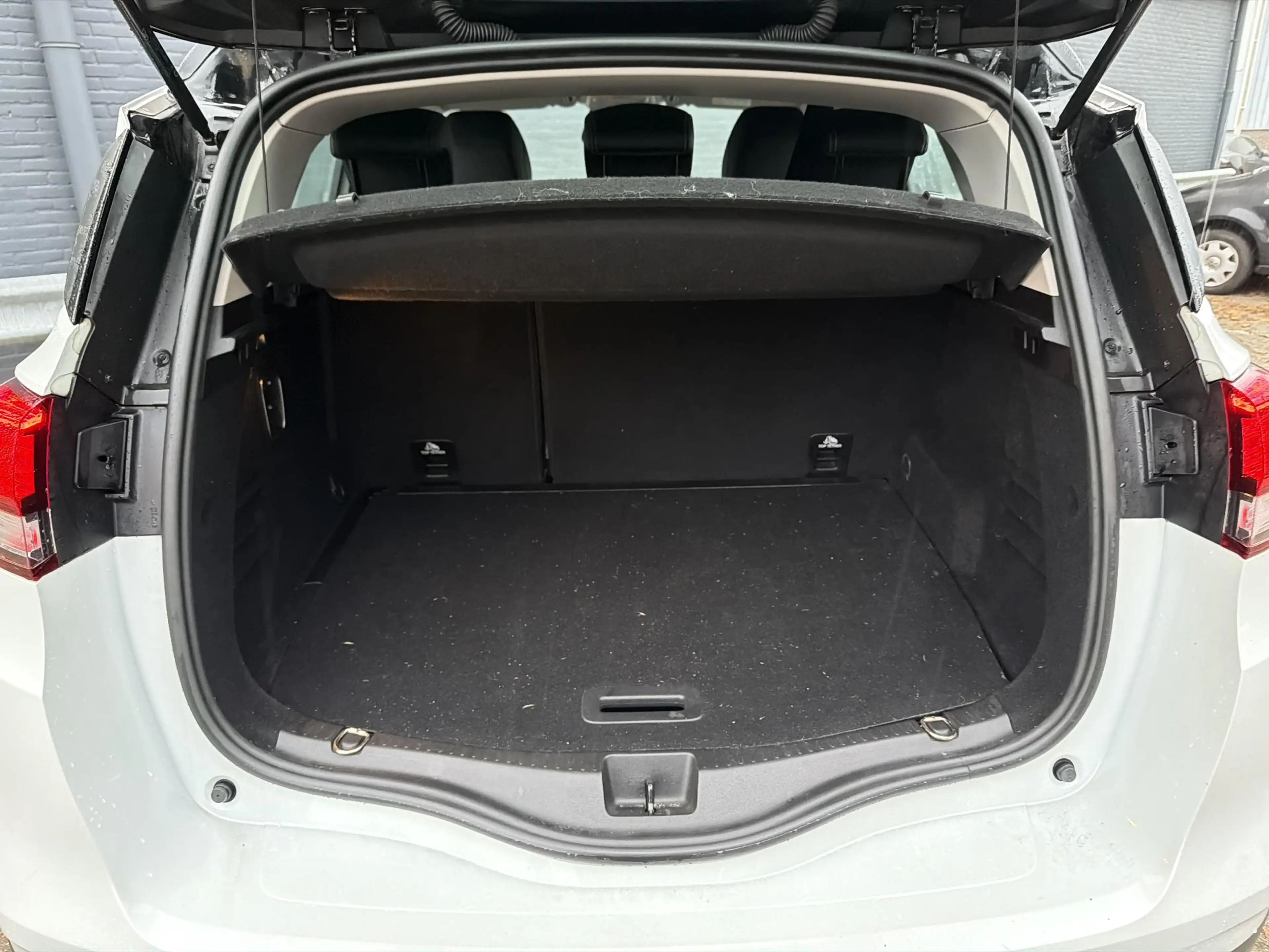 Renault Scenic 1.2 TCe Intens — photo 14