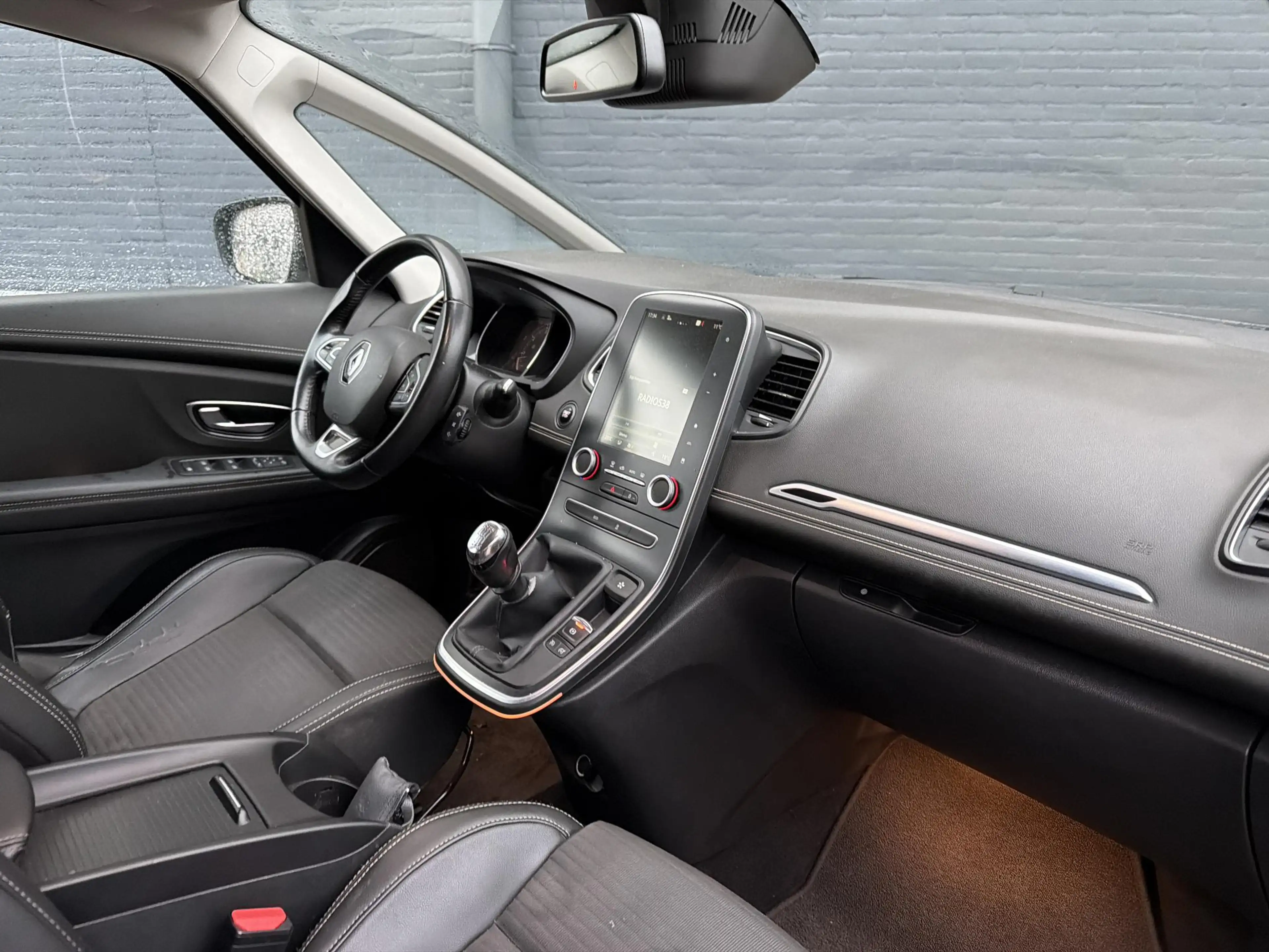 Renault Scenic 1.2 TCe Intens — photo 15