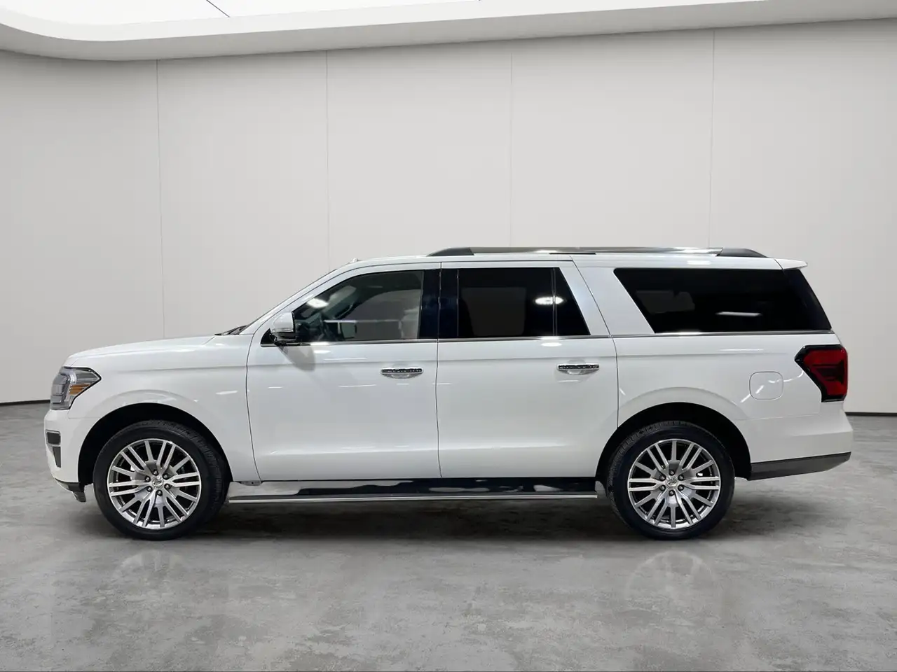 Ford Expedition снимка Ford Expedition
