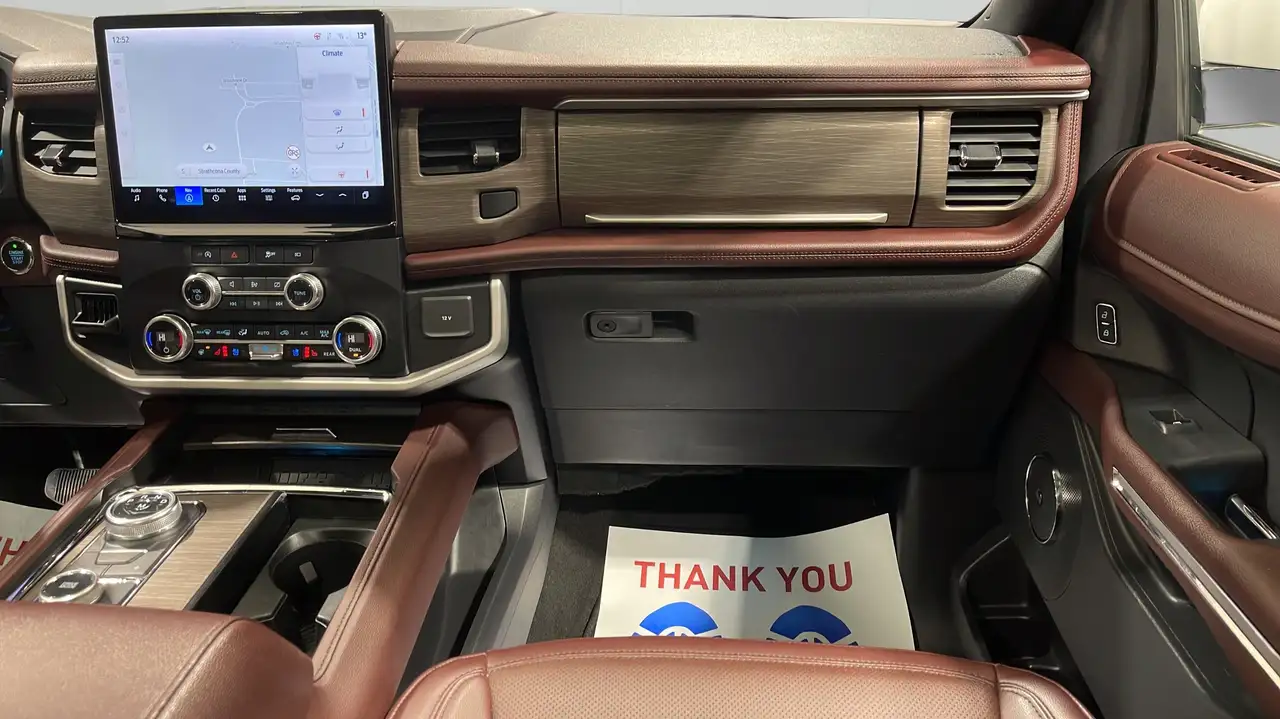 Ford Expedition снимка Ford Expedition