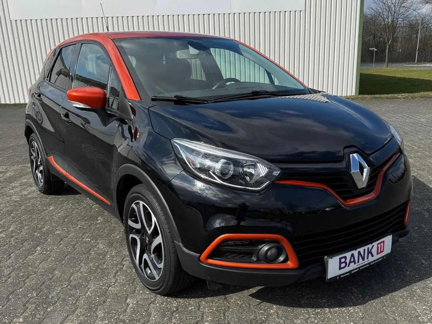 Renault Captur Luxe Orange - 1