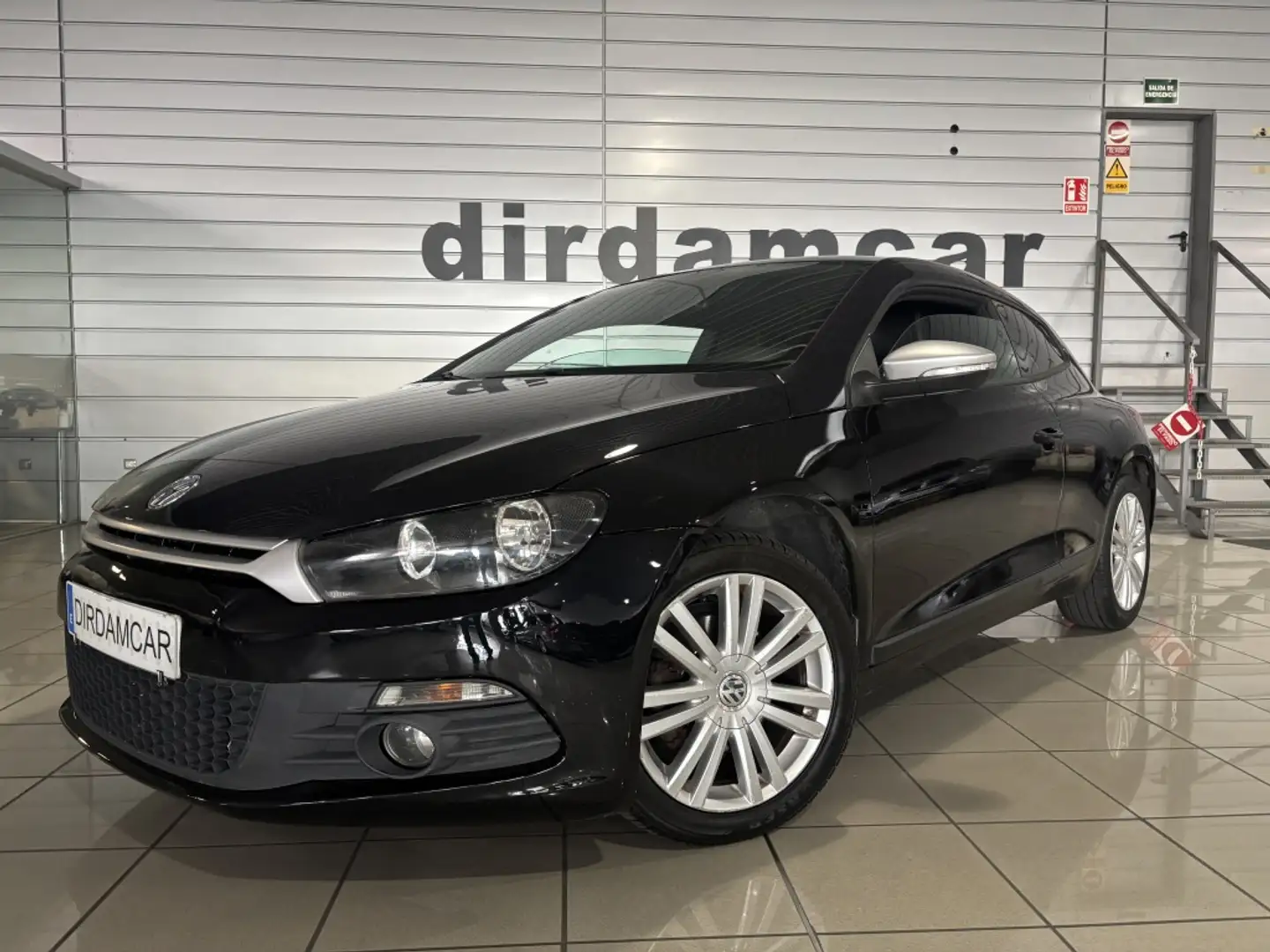 Volkswagen Scirocco 2.0TDI Zwart - 1