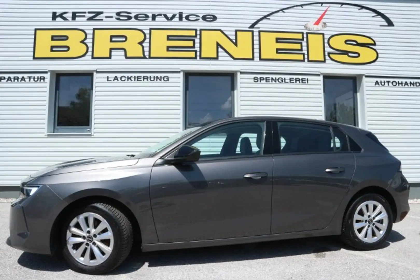Opel Astra 1,2 Turbo Edition 81kW Grau - 2