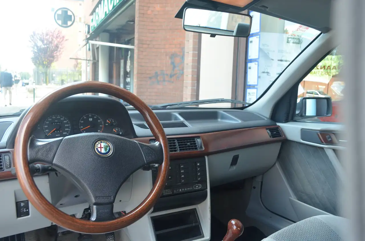 Alfa Romeo 155 2.0 16v ts super iscritta A.S.I. + C.R.S. per amatori, foto 9