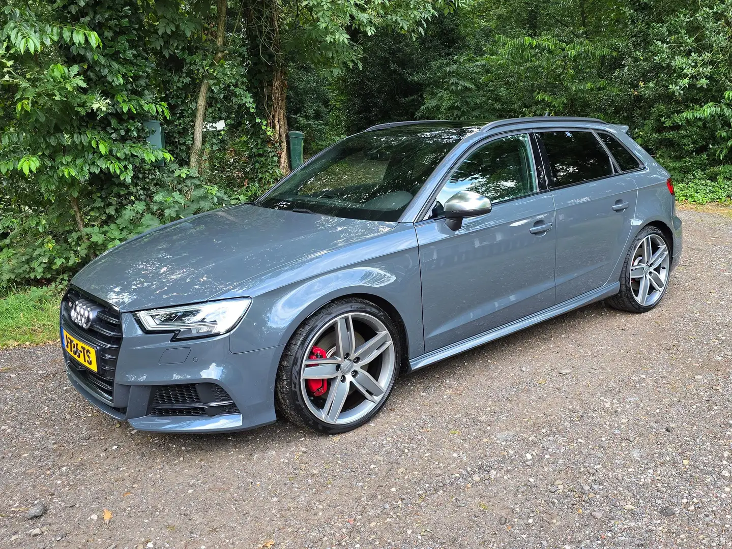 Audi S3 2.0 TFSI | B&O Schaalstoelen Keyless Pano | VOL Grijs - 1