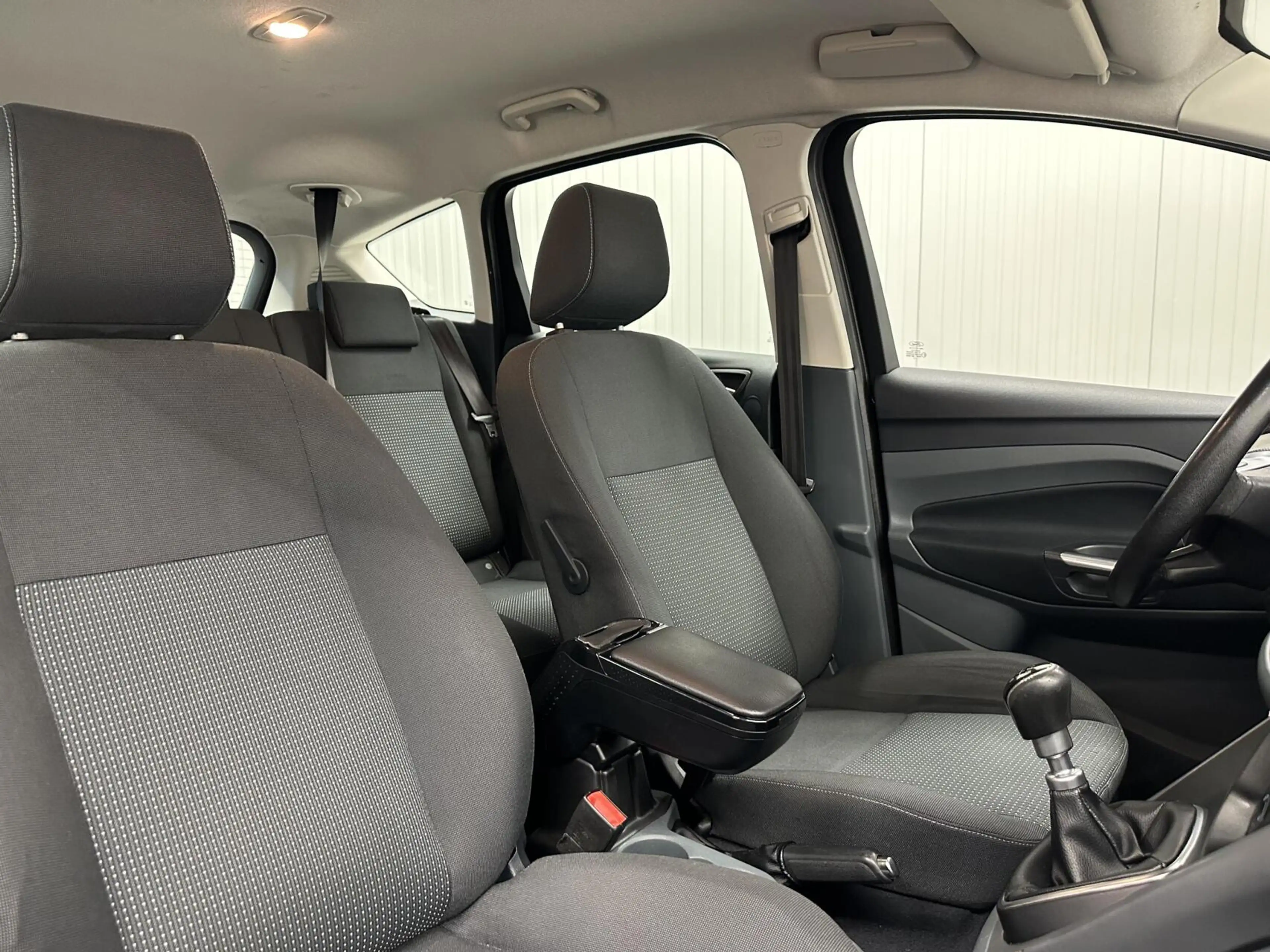 Ford C-Max 1.0 Titanium AIRCO CRUISE LM. — photo 12