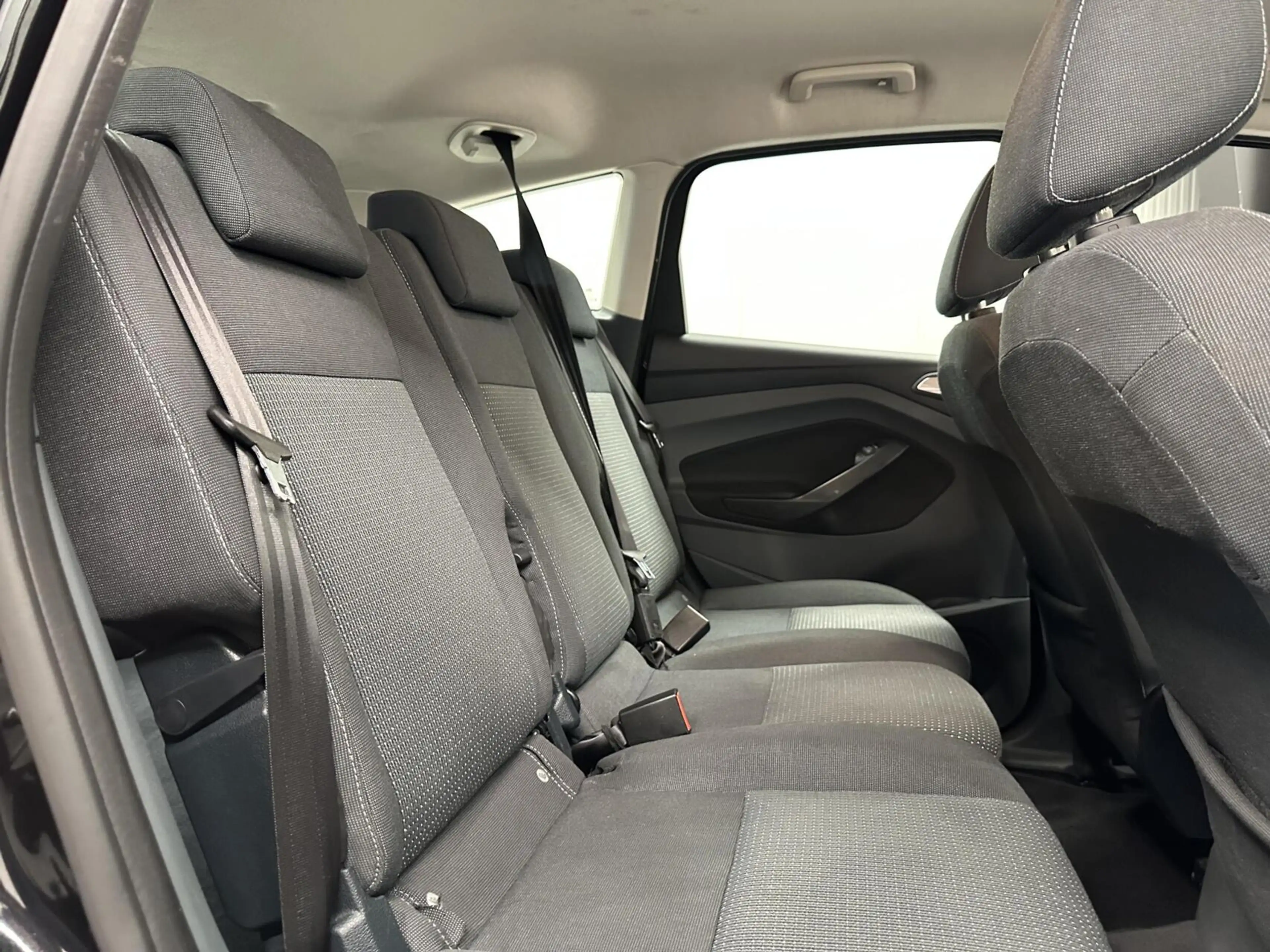 Ford C-Max 1.0 Titanium AIRCO CRUISE LM. — photo 13