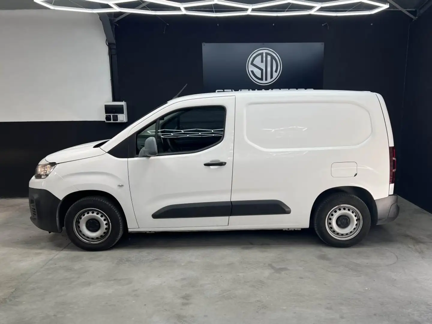 Citroen Berlingo 1.6 BlueHDi S\u0026S - 100CH - CAMÉRA DE RECUL - CHARGE UTILE 650 KG - GARANTIE Blanc - 2