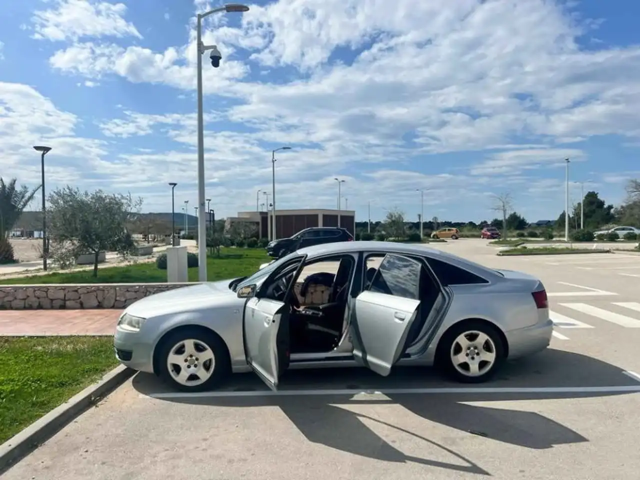 Audi A6 2.5 V6 TDI 140Quattro ANNEE 2005