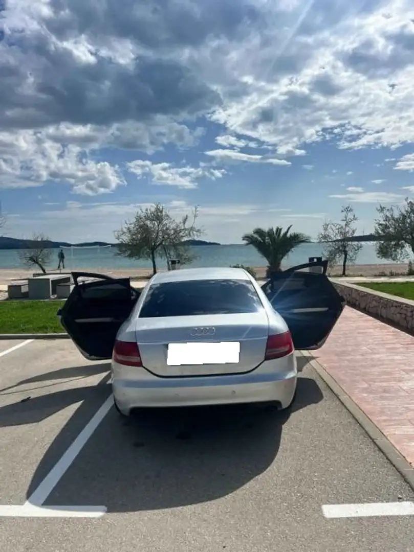 Audi A6 A6 2.5 V6 TDI 140Quattro ANNEE 2005 - 2