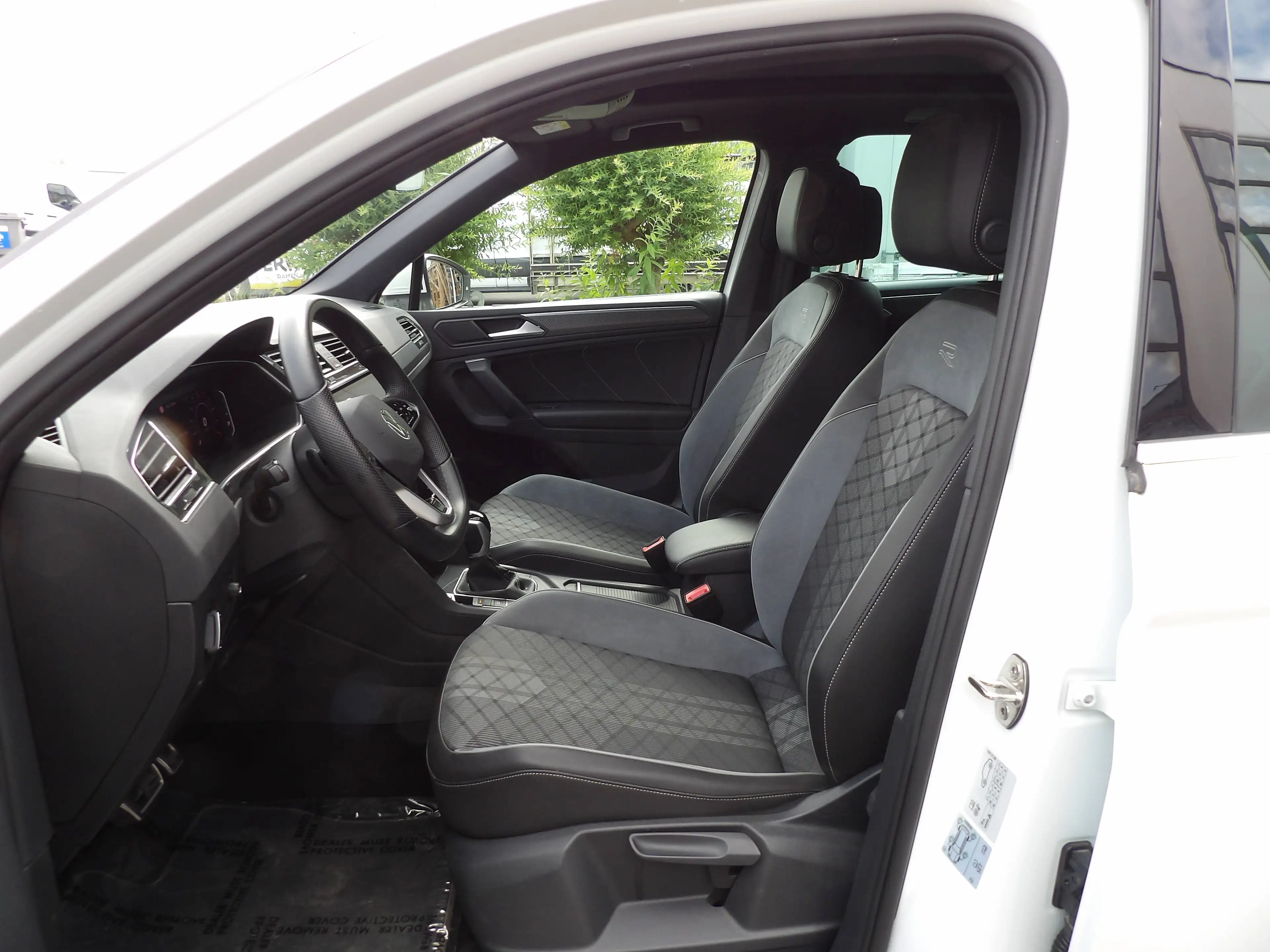 Volkswagen Tiguan Tiguan 1.5 TSI R-Line  - Plug In Hybride — photo 14