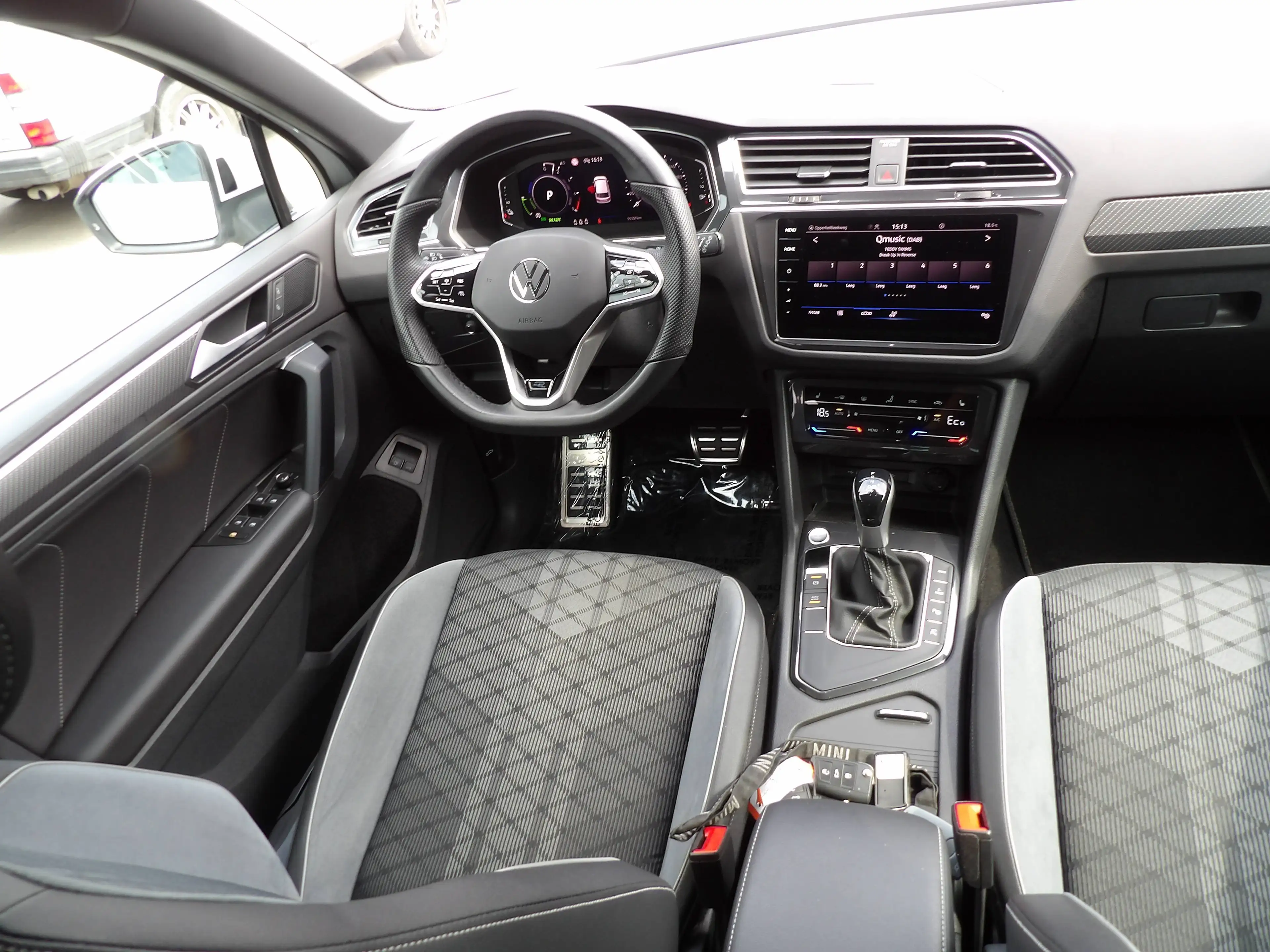 Volkswagen Tiguan Tiguan 1.5 TSI R-Line  - Plug In Hybride — photo 13