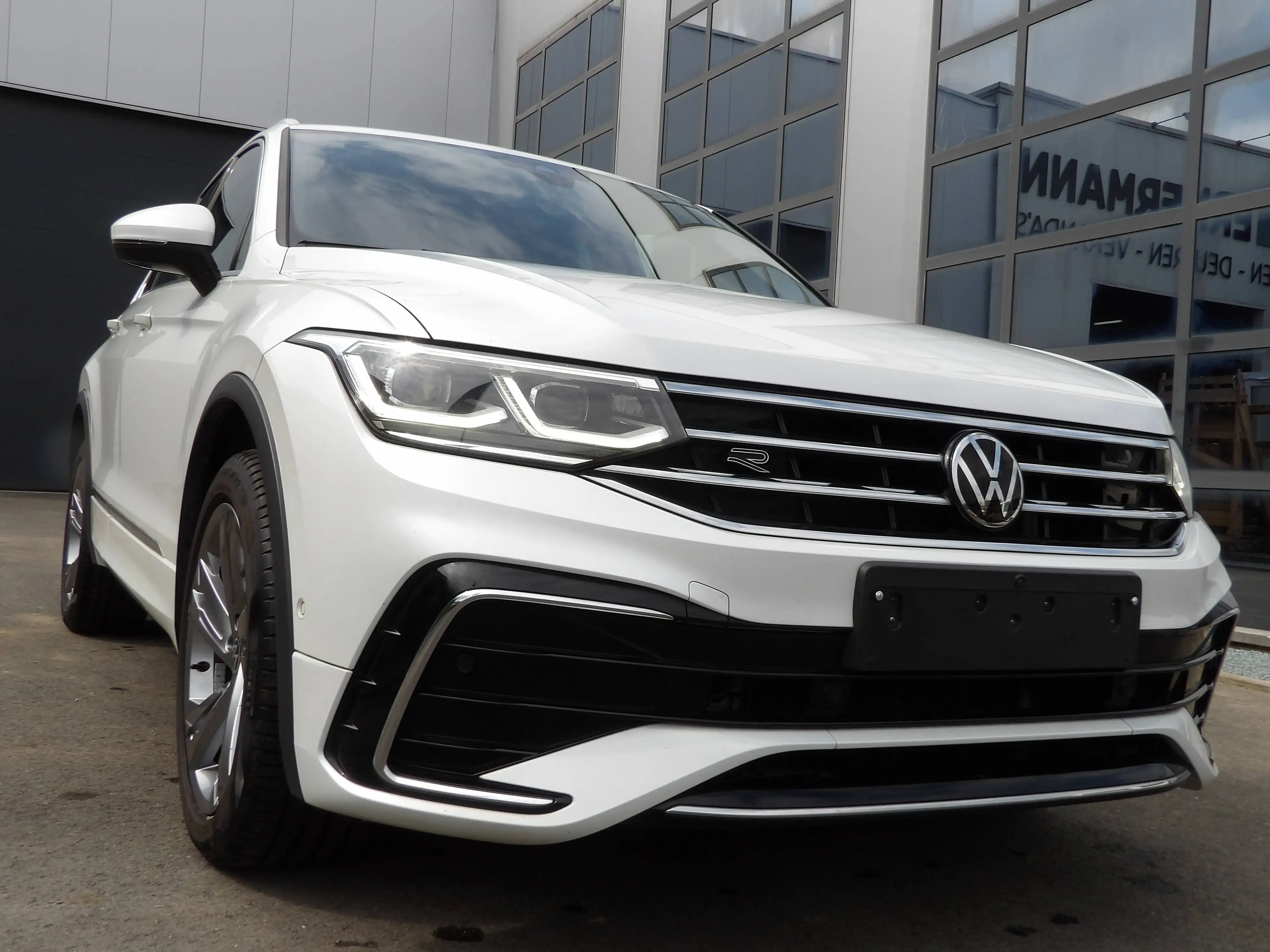 Volkswagen Tiguan Tiguan 1.5 TSI R-Line  - Plug In Hybride — photo 2