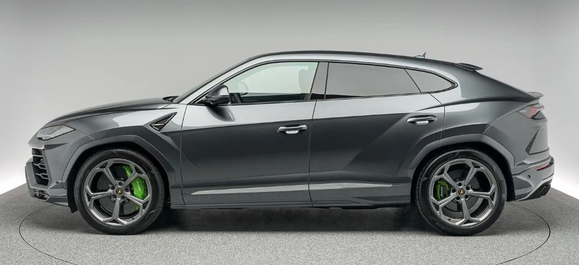 Lamborghini Urus - 2