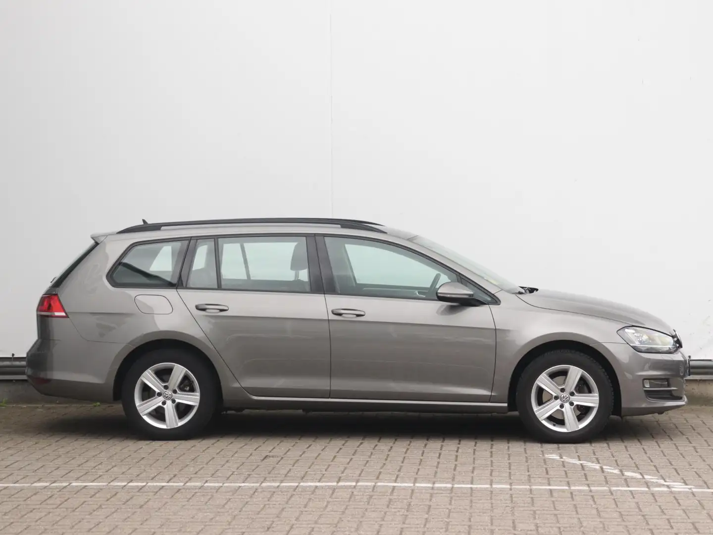 Volkswagen Golf Variant 1.6 TDI Comfortline | Half leer | Xenon | Stoelver Gris - 2
