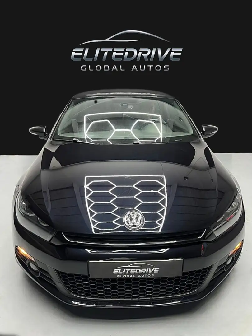 Volkswagen Scirocco 2.0TDI Negro - 2