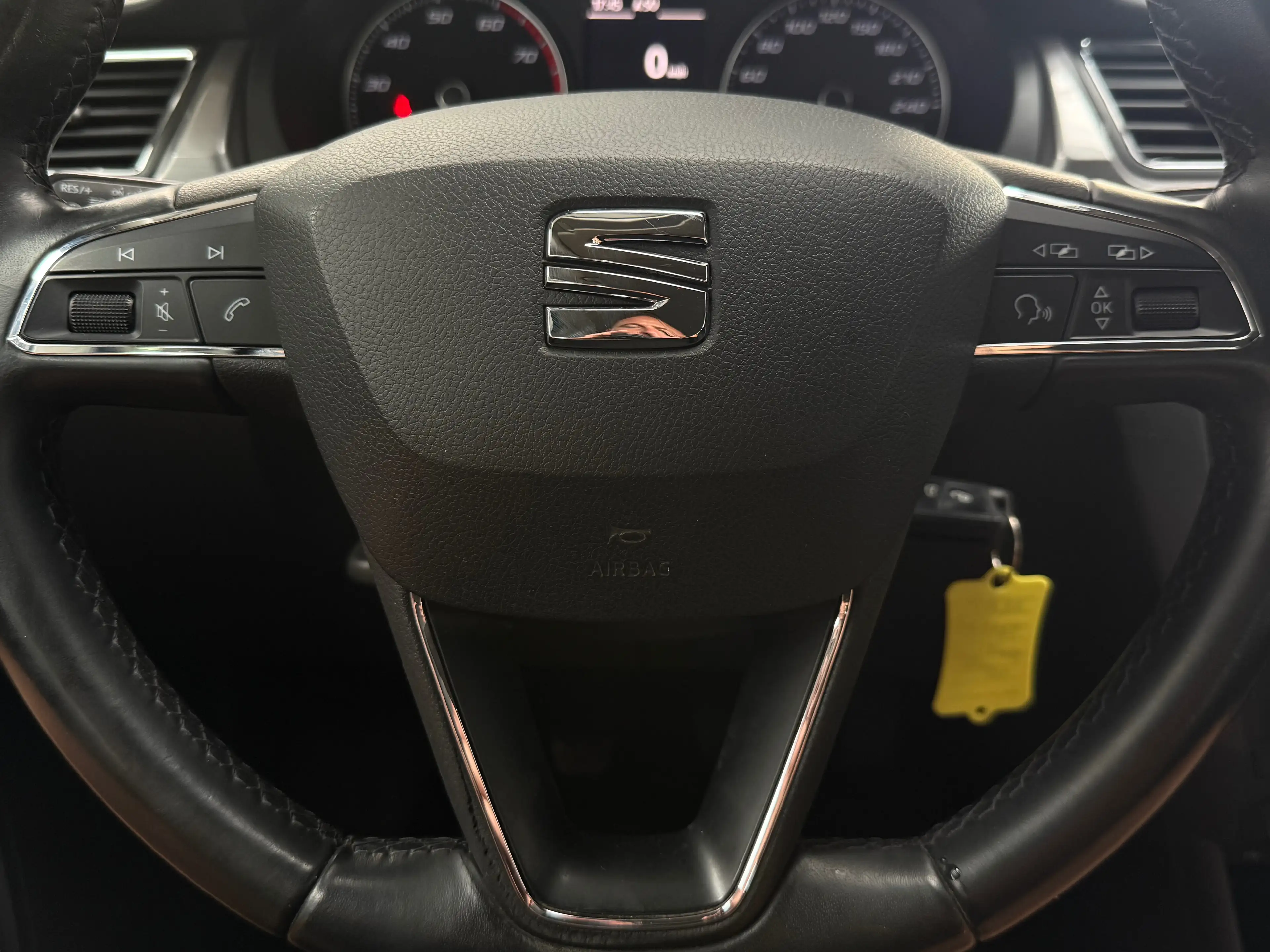 SEAT Toledo Toledo 1.2 TSI Style Euro 6b /Navi/Pdc/J.a/A.c/Garantie/ — photo 12