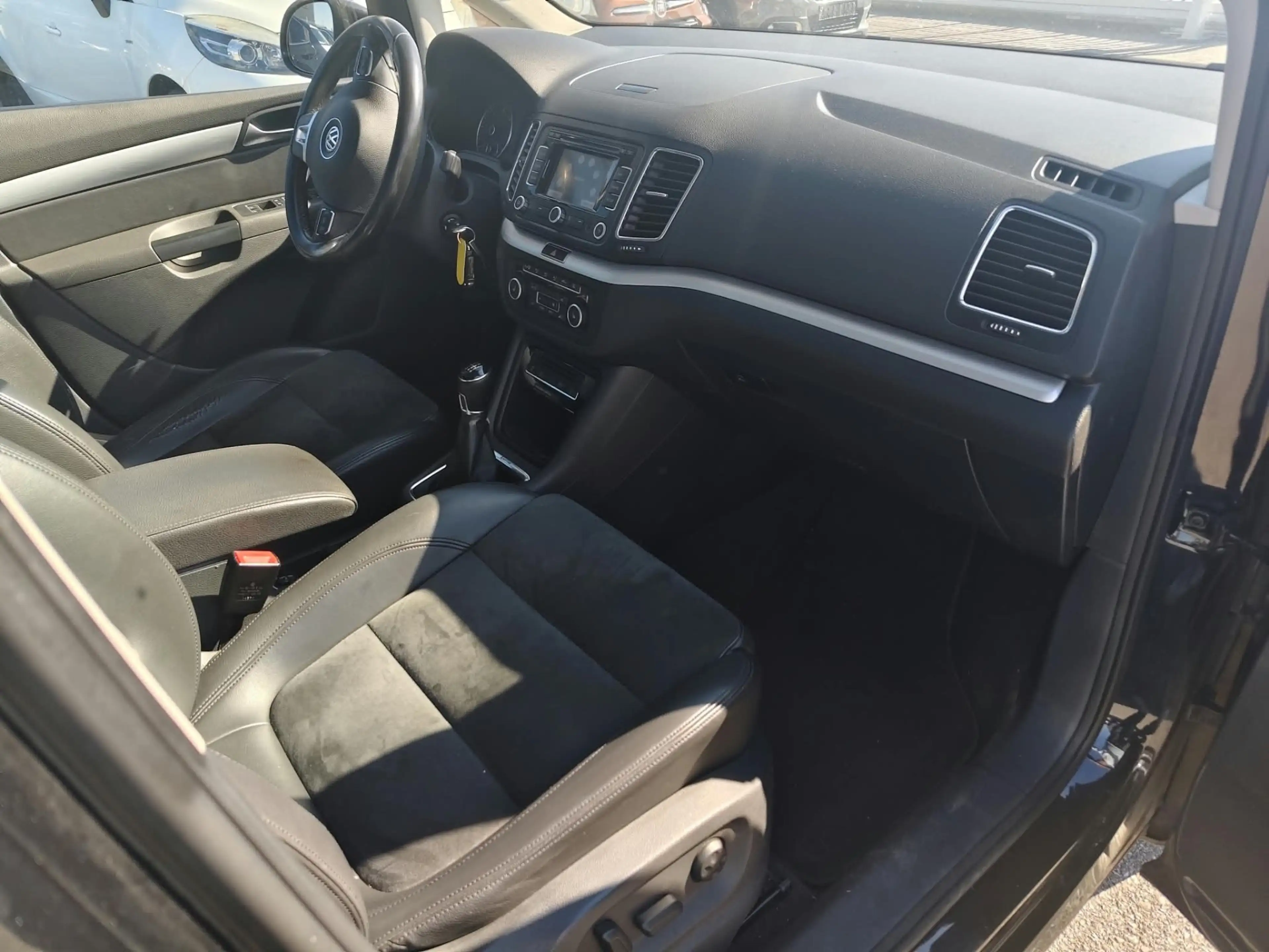 Volkswagen Sharan Highline 4Motion BMT — photo 12