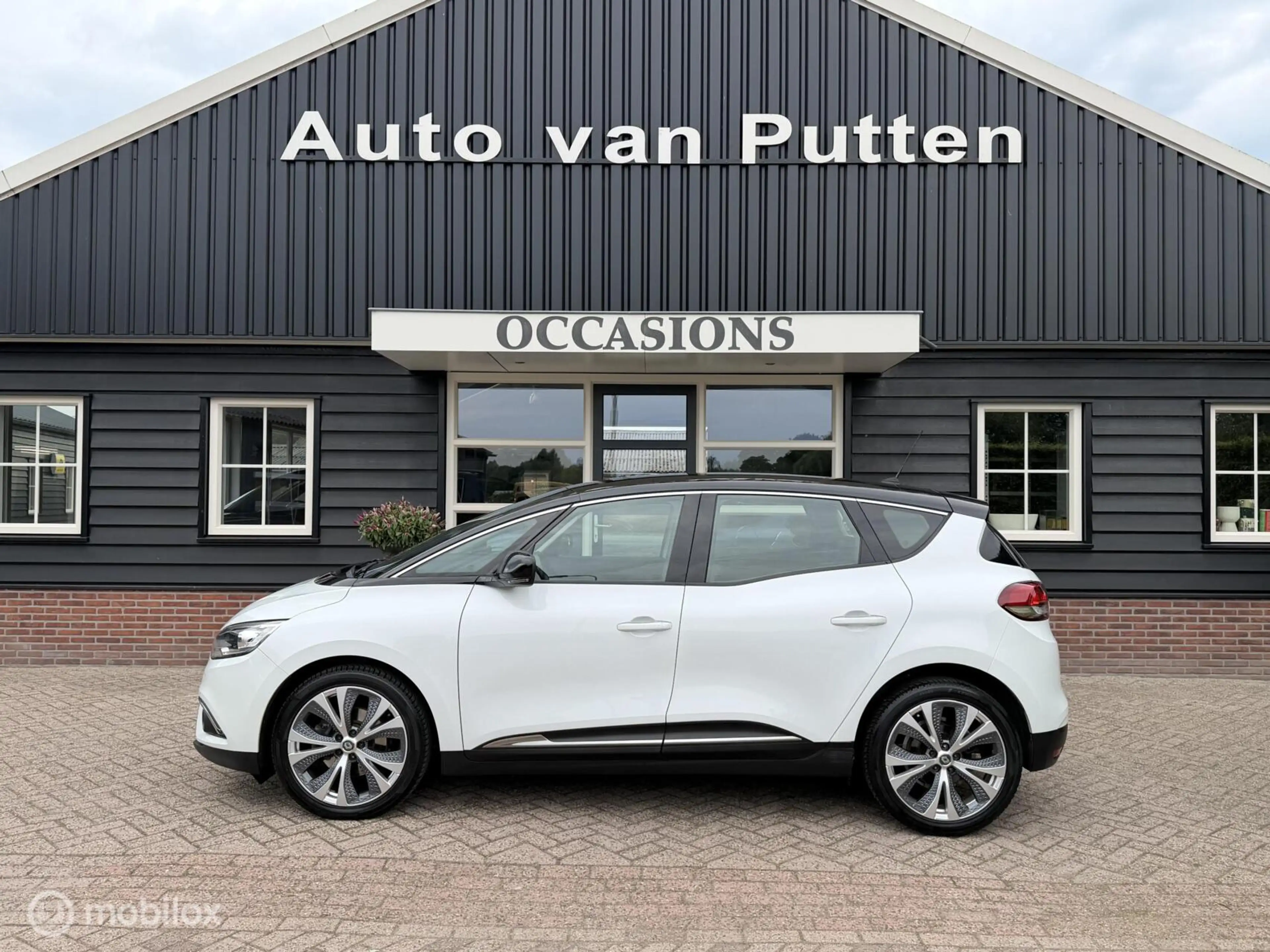 Renault Scenic 1.3 TCe Initiale Paris / Parelmoer wit / Trekhaak — photo 2